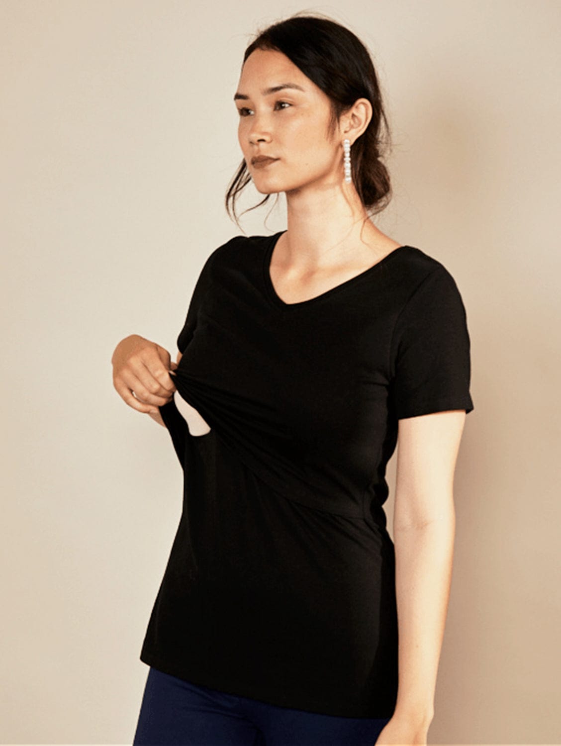 Comfortable Nursing V-Neck Cotton T-Shirt for Moms - Soft & Breathable Black Top for Breastfeeding & Everyday Wear