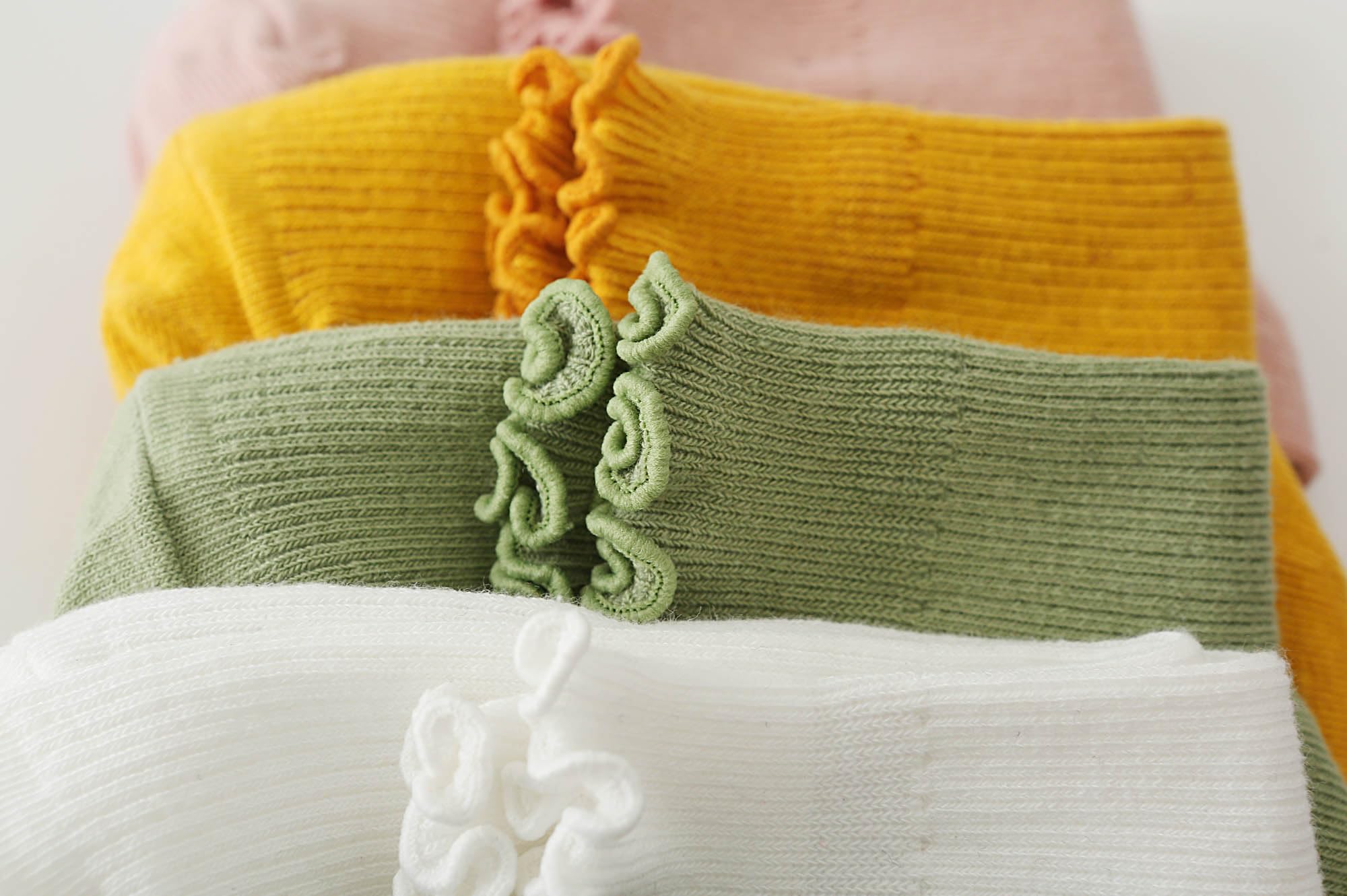 Women's Ruffle Ankle Socks 6 Pack - Soft Cotton Knit Cute Lettuce Trim Turn-Cuff Casual Socks for Everyday Wear, Outfits & Gifts