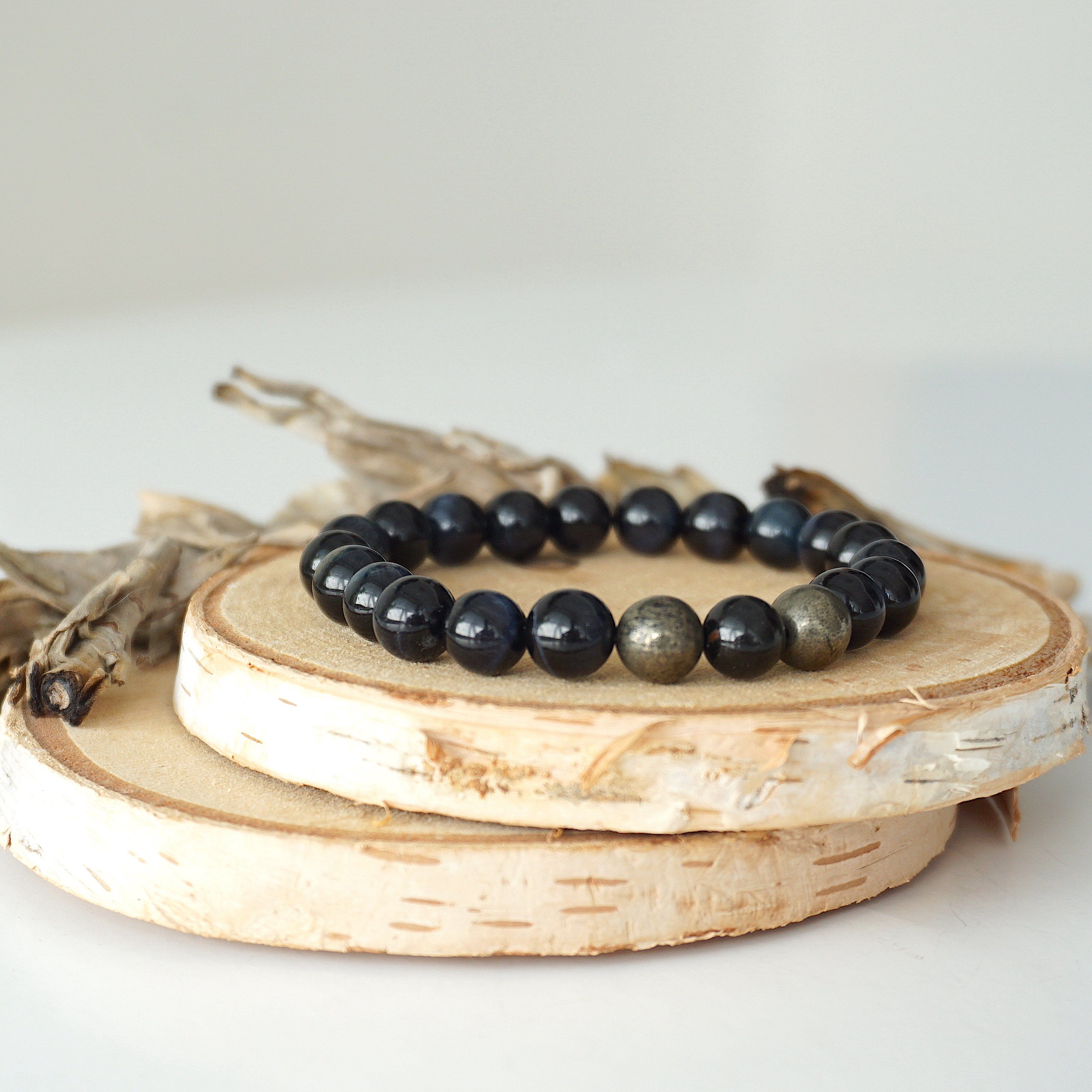 Blue Tiger’s Eye Healing Crystal Mala Bracelet for Meditation & Positive Energy – Spiritual Jewelry for Yoga, Chakra Balancing & Stress Relief