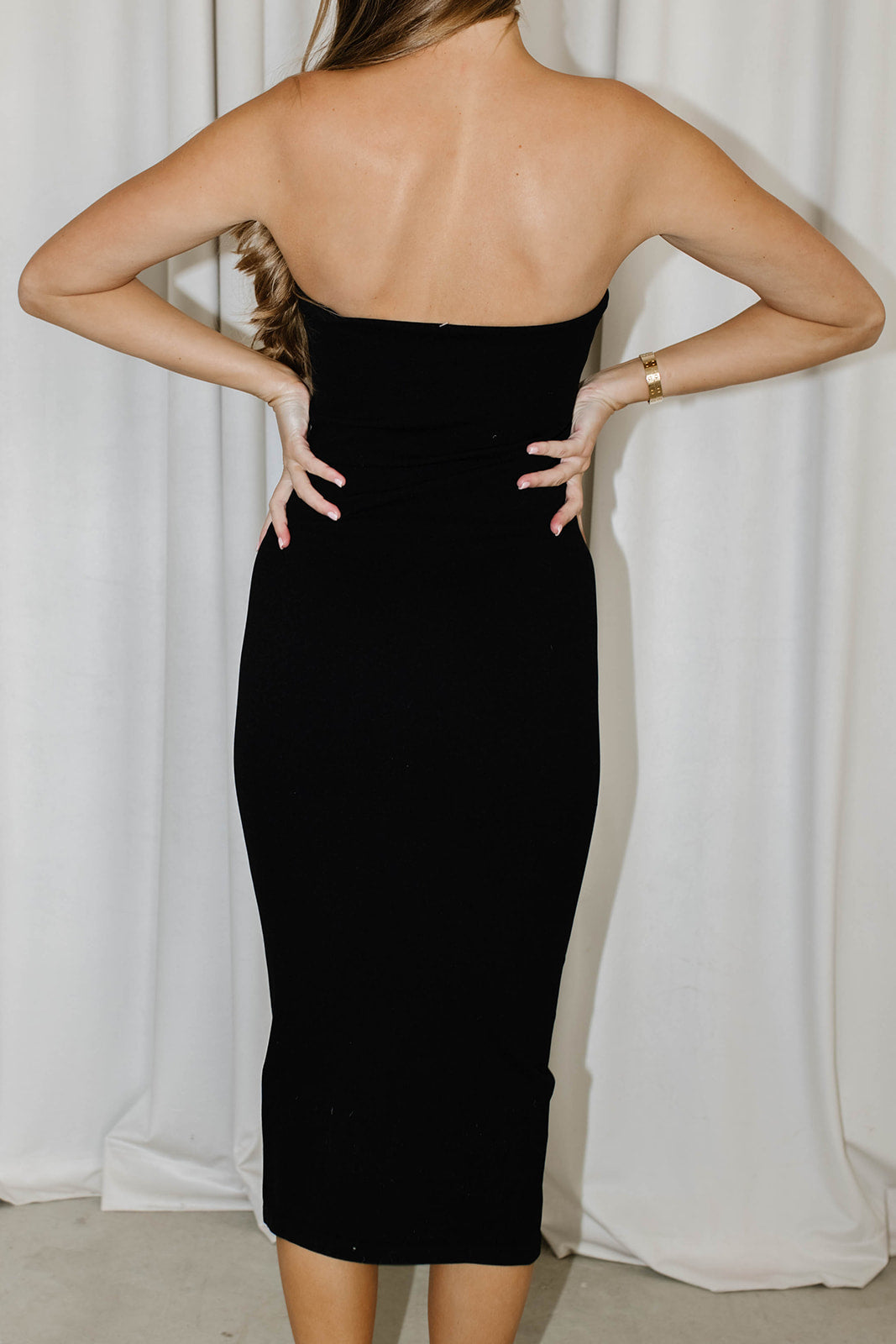 Sunny Non-Slip Strapless Midi Dress - Black | Flattering Summer Cocktail & Beach Party Outfit