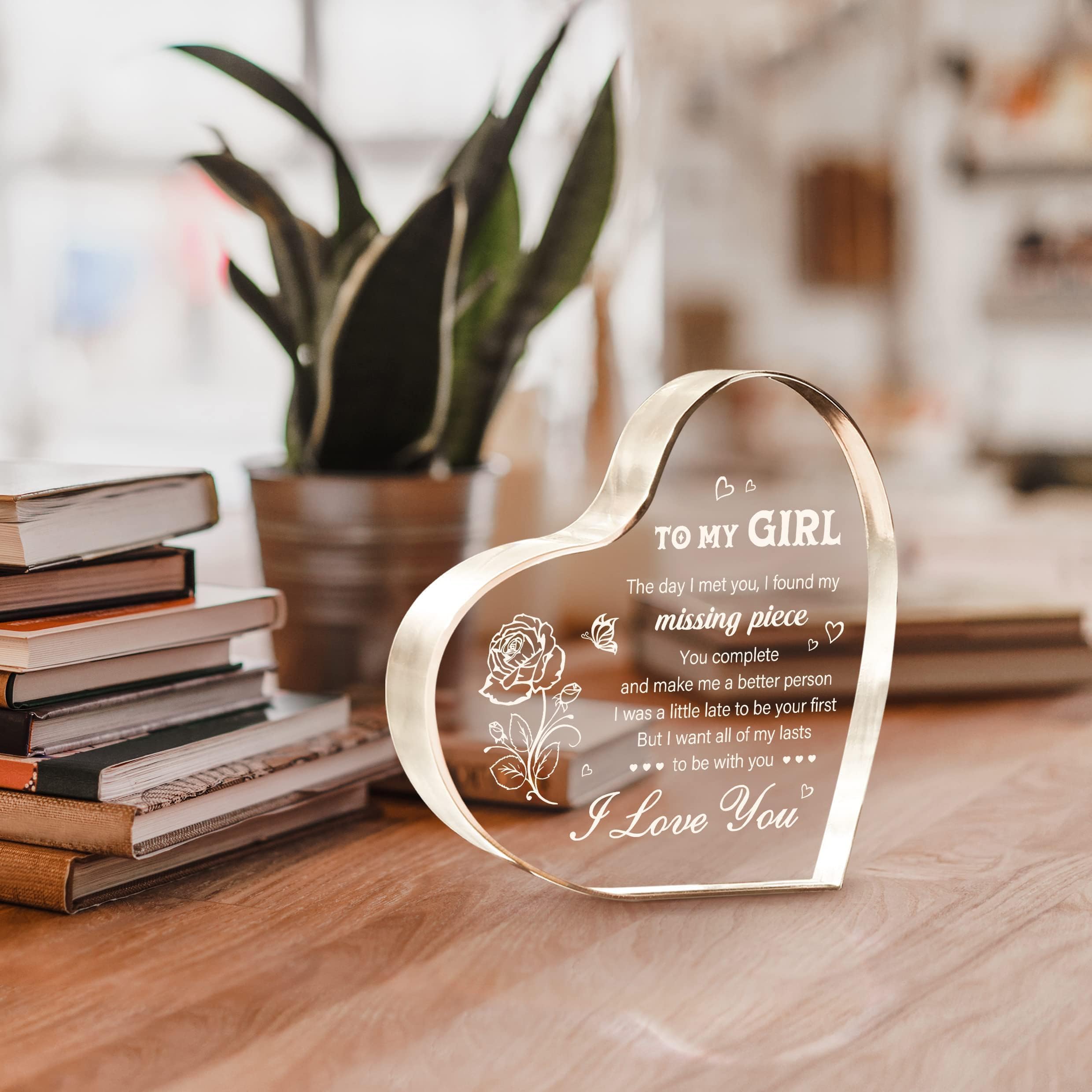 Personalized Heart-Shaped Acrylic Keepsake Decor - Romantic Anniversary & Valentine's Day Gifts for Girlfriend, Birthday Present for Her - Perfect for Bedroom Decor, Couples' Keepsake & Special Occasions