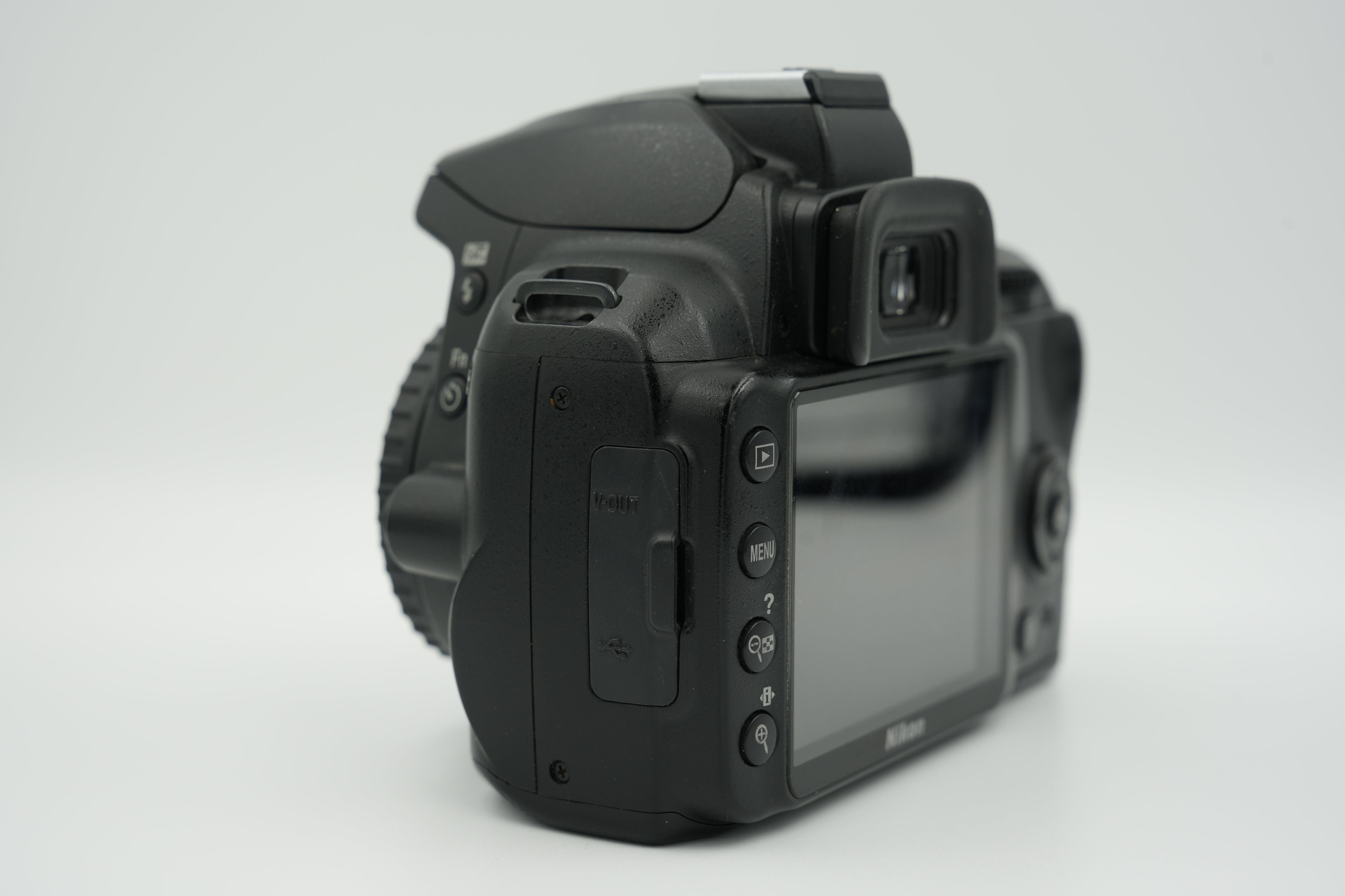 Refurbished Nikon D3000 DSLR Camera Body - Professional Digital Photography for Beginners, Travel & Portrait Shooting