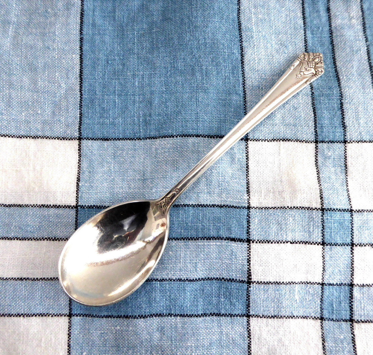 Vintage Rogers 1847 USA Sugar Spoon - Her Majesty Collection, 1930s International Silver - Perfect for Tea Parties, Coffee Service & Antique Collectors