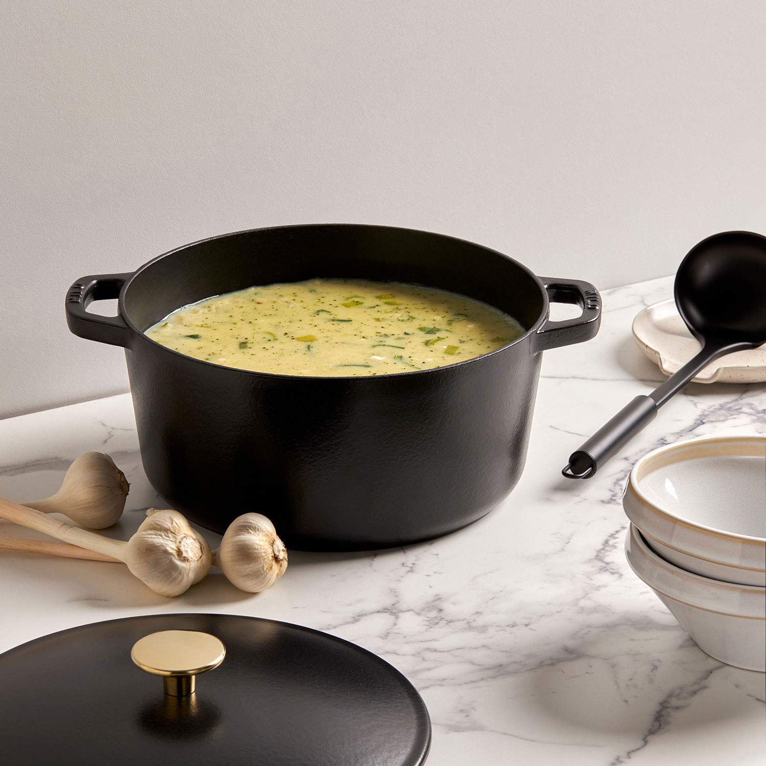 Premium 5.5-Quart Enameled Cast Iron Dutch Oven with Lid - Kana Milo Black & Gold Casserole Pot | Oven & Dishwasher Safe | Even Heat Distribution for Soups, Stews & Bread Baking | Perfect for Family Dinners & Entertaining