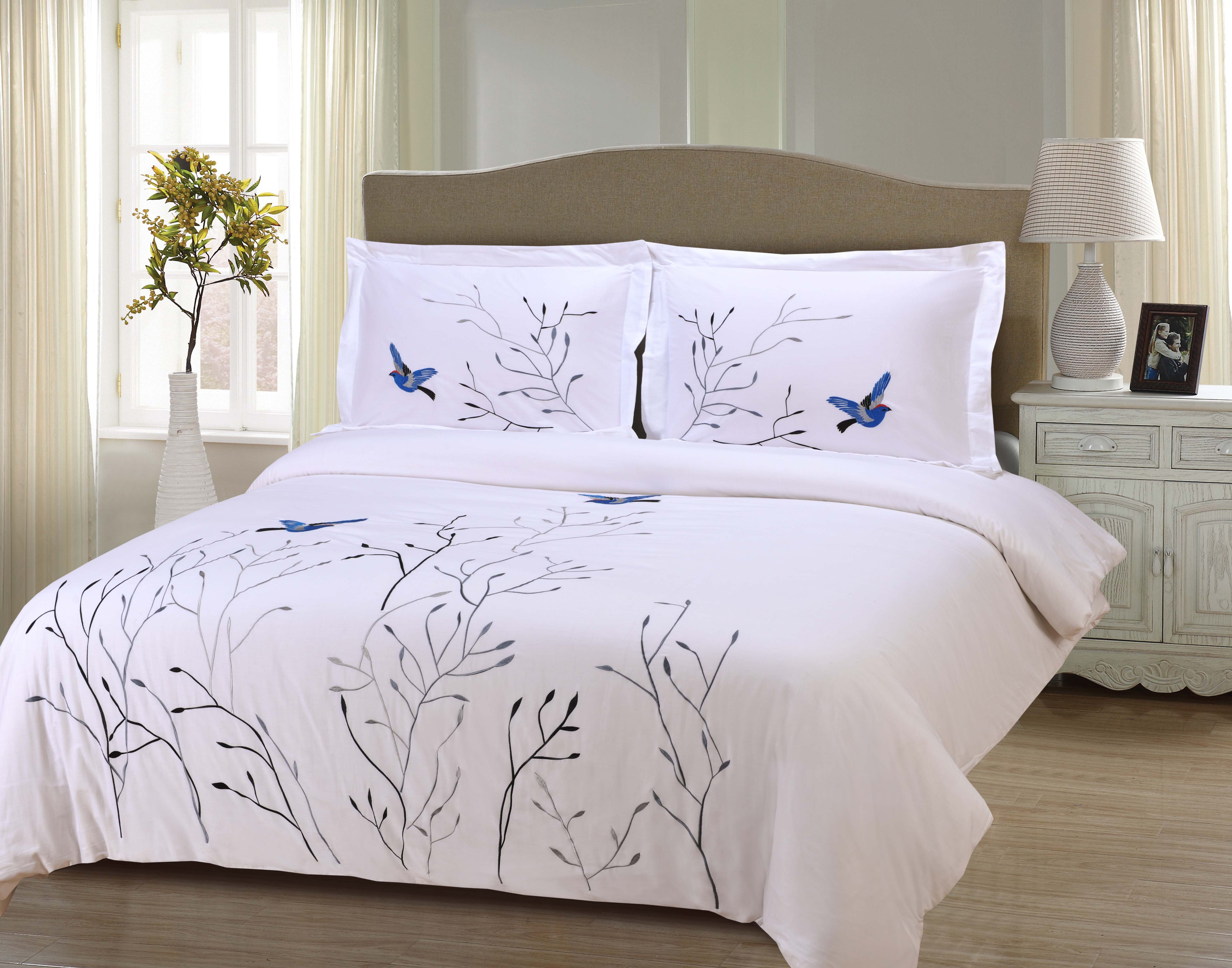Swallow Cotton Embroidered 3-Piece Duvet Cover Set - Soft Bedding for Master Bedroom, Guest Room & Dorm Decor