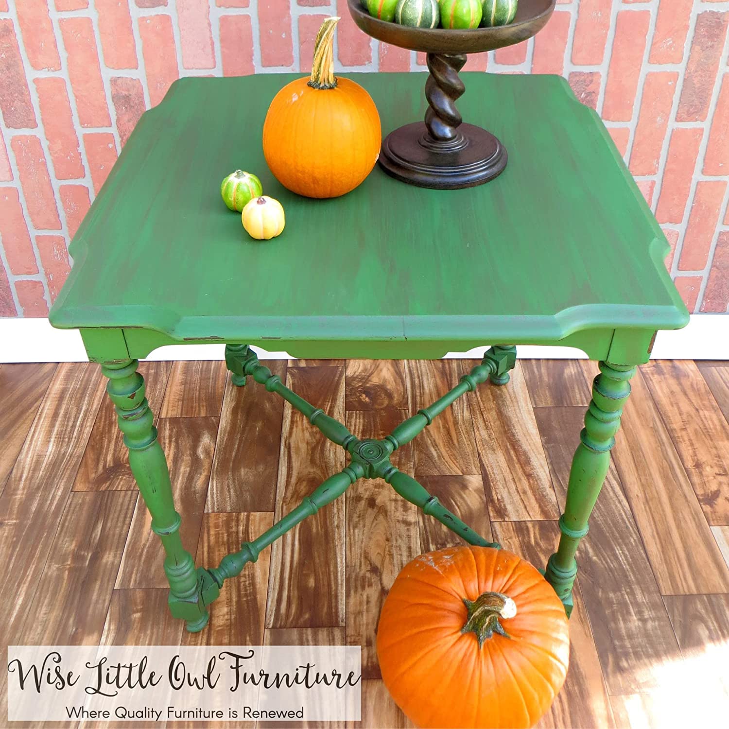 Dixie Belle Chalk Mineral Paint - Matte Bold Green Evergreen (32oz) | DIY Furniture Paint for Tables, Chairs & Cabinets | Eco-Friendly, Non-Toxic Chalk Finish Paint for Home Decor & Upcycling Projects