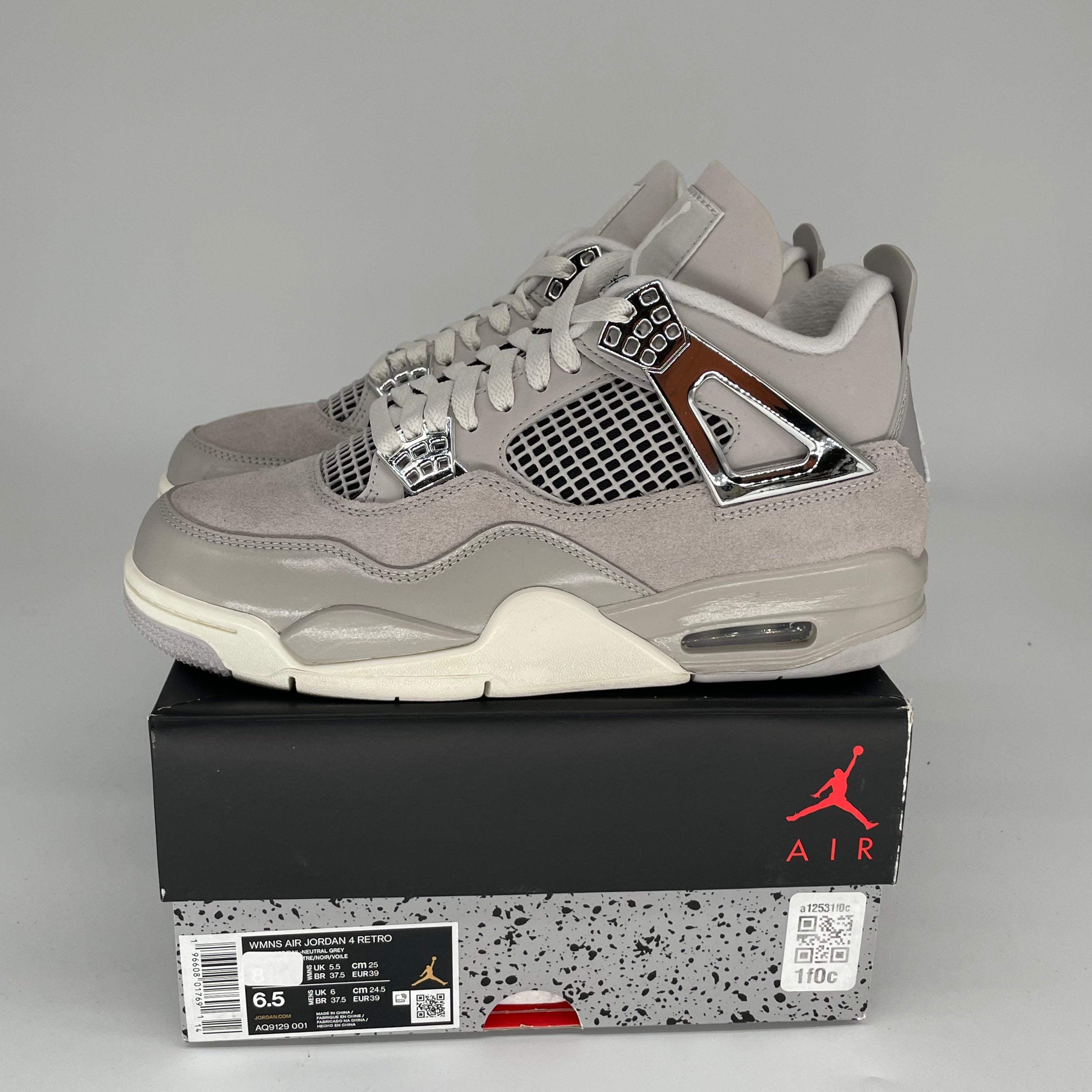 AIR JORDAN 4 FROZEN MOMENTS Women's Basketball Shoes - Size 6.5/8W (AQ9129-001) | Retro Sneakers for Running, Gym & Streetwear Fashion