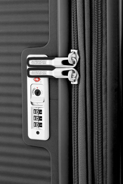 American Tourister Curio 2.0 55cm Carry-On Luggage - Lightweight Small Suitcase with Spinner Wheels, Black - Perfect for Weekend Trips & Business Travel