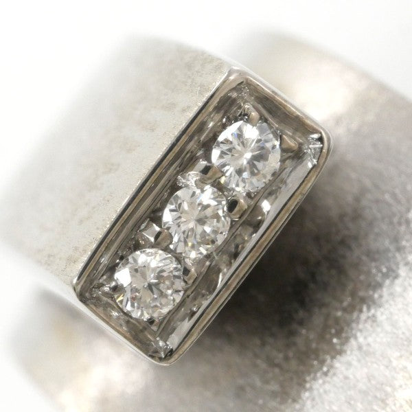18K White Gold Diamond Ring for Women - Elegant Solitaire Engagement & Wedding Band - Perfect for Proposals, Anniversaries, and Special Occasions
