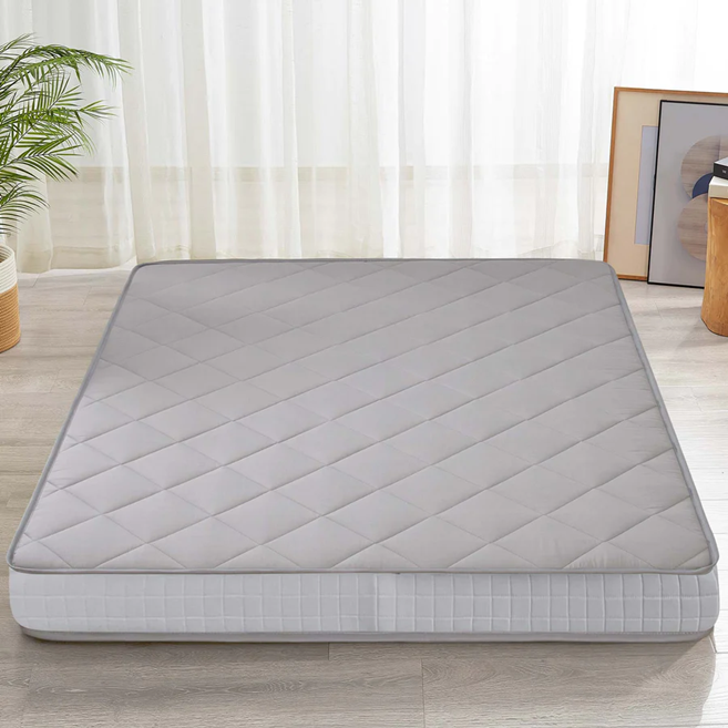 MAXYOYO Japanese Floor Futon Mattress - Diamond Pattern Roll Up Folding Bed for Adults & Guests, Grey | Portable Floor Sleeping Mat for Small Spaces, Camping & Travel