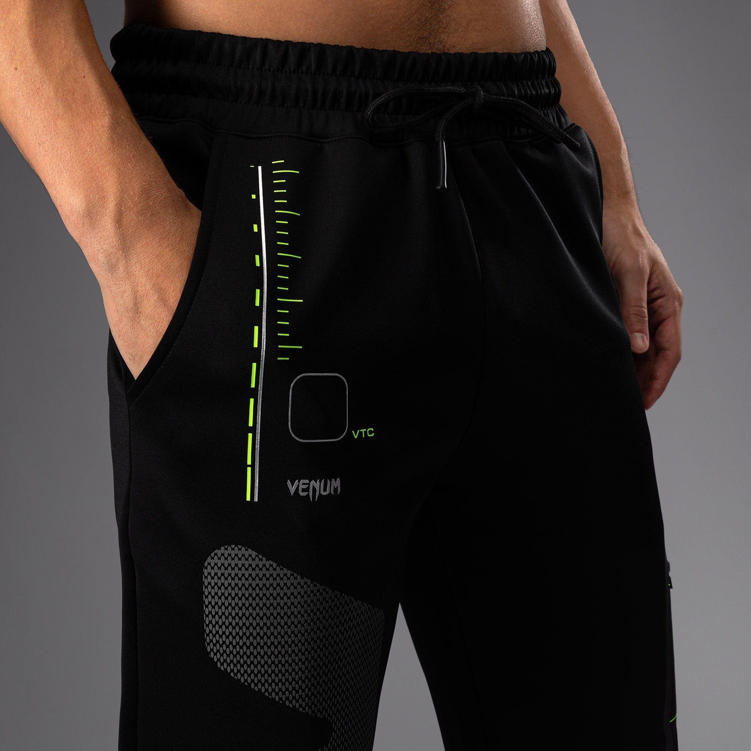 Venum Training Camp 4.0 Jogger Pants for Men - Black/Neon Green - MMA, Boxing & Gym Workout Apparel - Lightweight & Breathable Training Pants for Combat Sports & Fitness