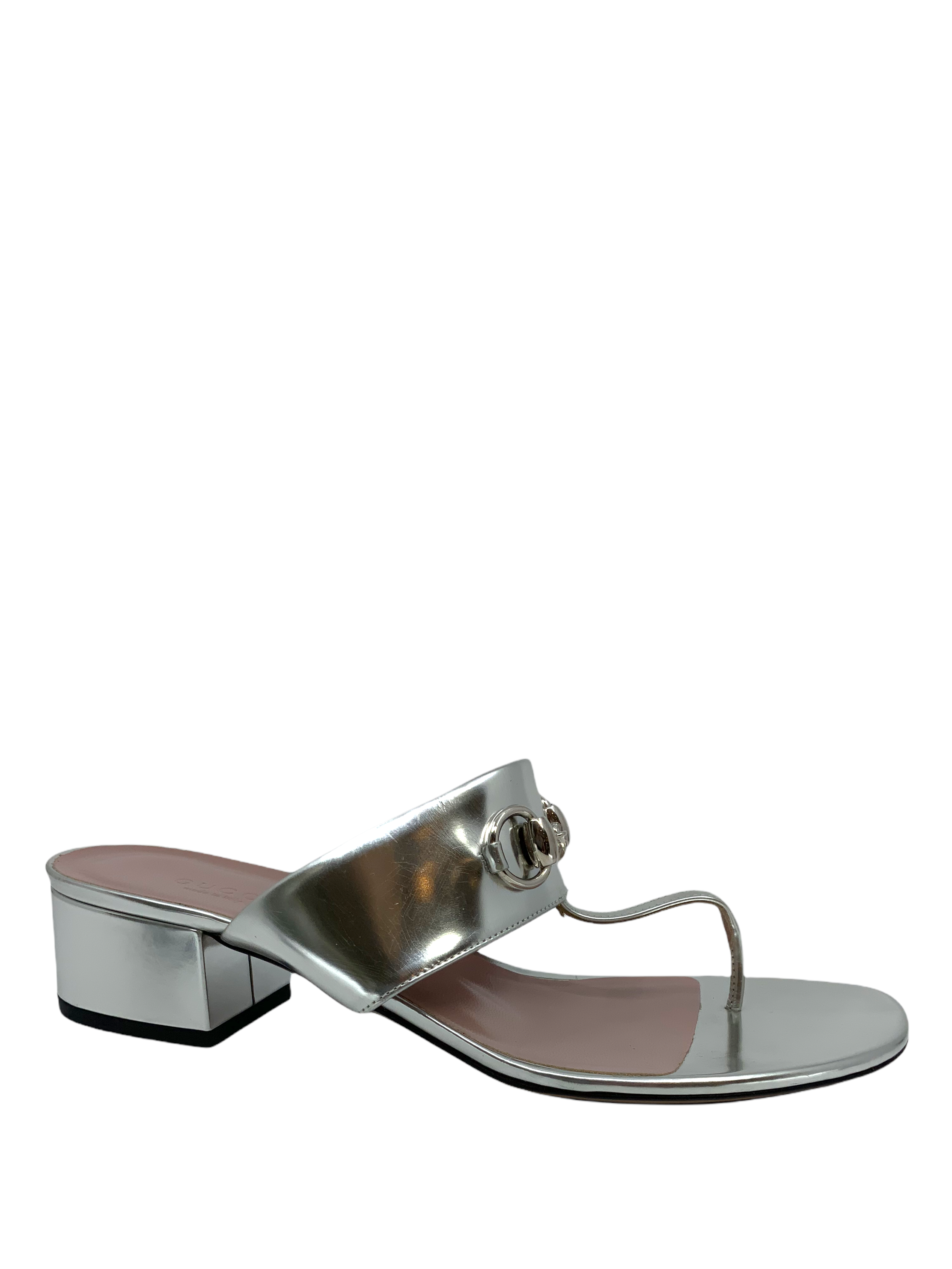 Gucci Patent Leather Horsebit Thong Sandals for Women - Size 9 US | Luxury Designer Flip Flops for Summer, Beach & Vacation | Comfortable High-End Fashion Footwear