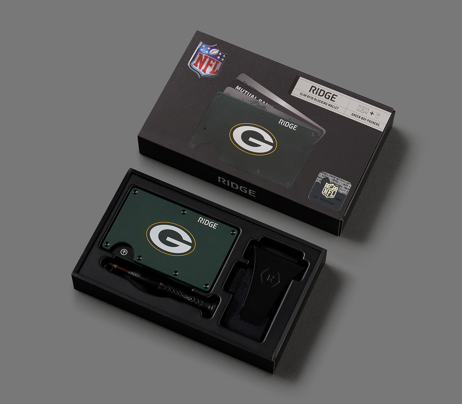 Ridge Wallet for Men - Slim Minimalist RFID Blocking Front Pocket Wallet - Green Bay Packers NFL Team Design - Perfect for Everyday Carry, Travel & Gifting
