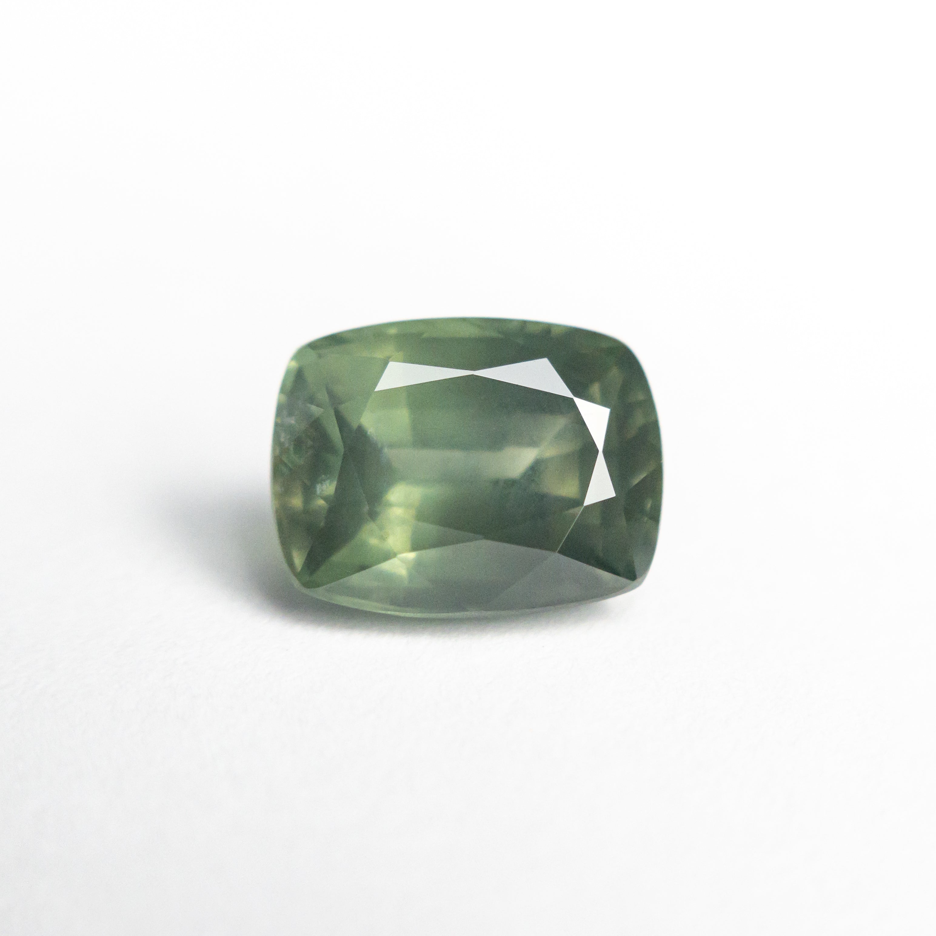 2.62ct Natural Cushion Cut Blue Sapphire Gemstone - 8.40x6.47x4.99mm Brilliant Faceted Loose Stone for Engagement Rings & Jewelry Making