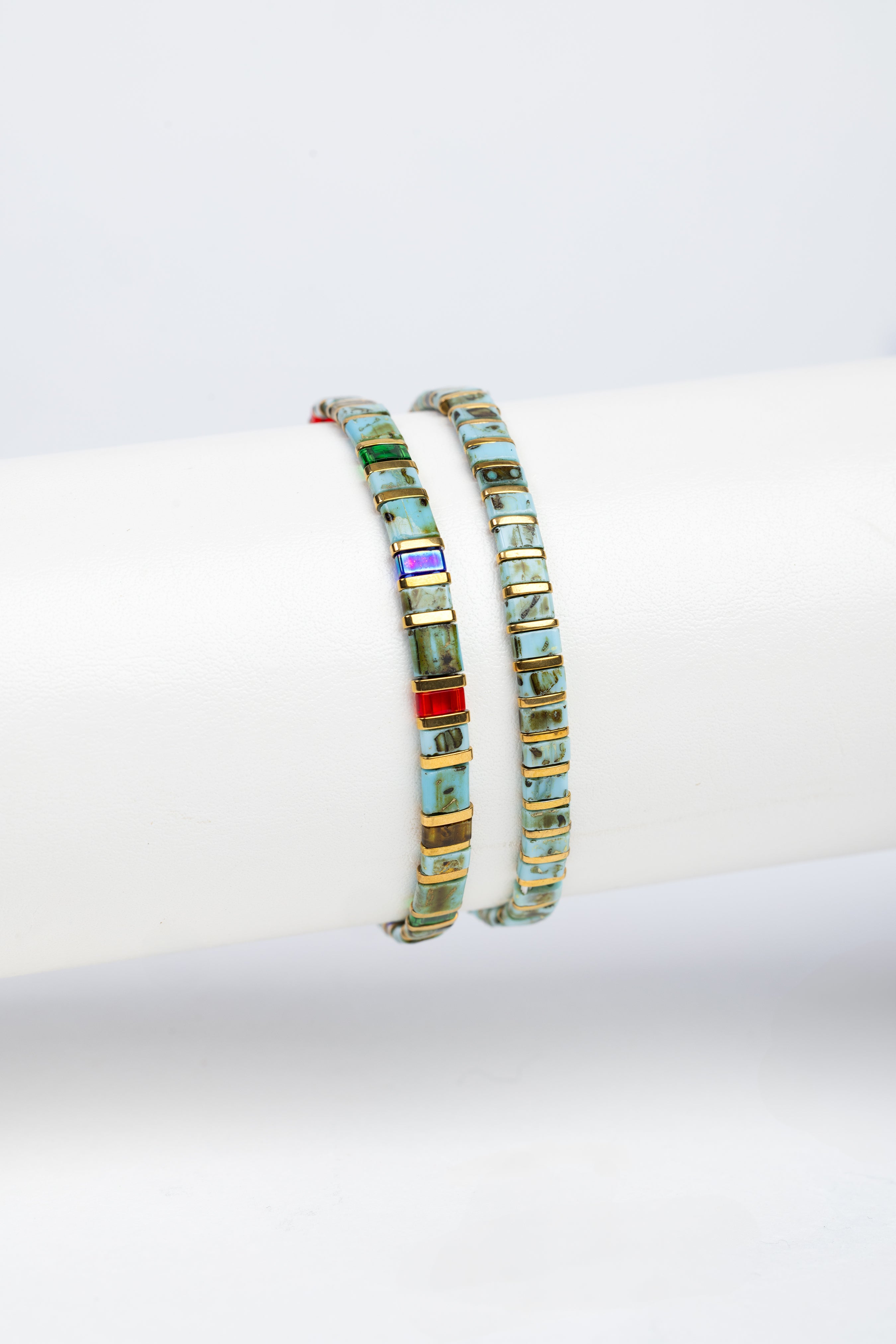 Vibrant Rainbow Stretch Bracelet Set for Women & Girls - Adjustable Colorful Beaded Elastic Bracelets for Everyday Wear, Parties & Gifts