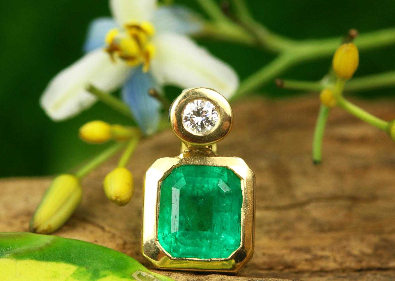 1.60tcw Bezel Square Rich Green Natural Emerald & Round Diamond Pendant in 14K Gold - Elegant Jewelry Gift for Women, Perfect for Weddings, Anniversaries & Special Occasions