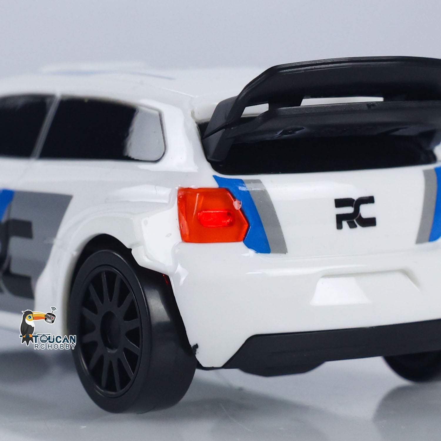2.4G 1/43 High Speed Remote Control Racing Car - 4WD RTR Mini RC Drift Vehicle with Battery - Perfect Toy Gift for Kids | Indoor & Outdoor Play, Birthday Presents, Racing Competitions