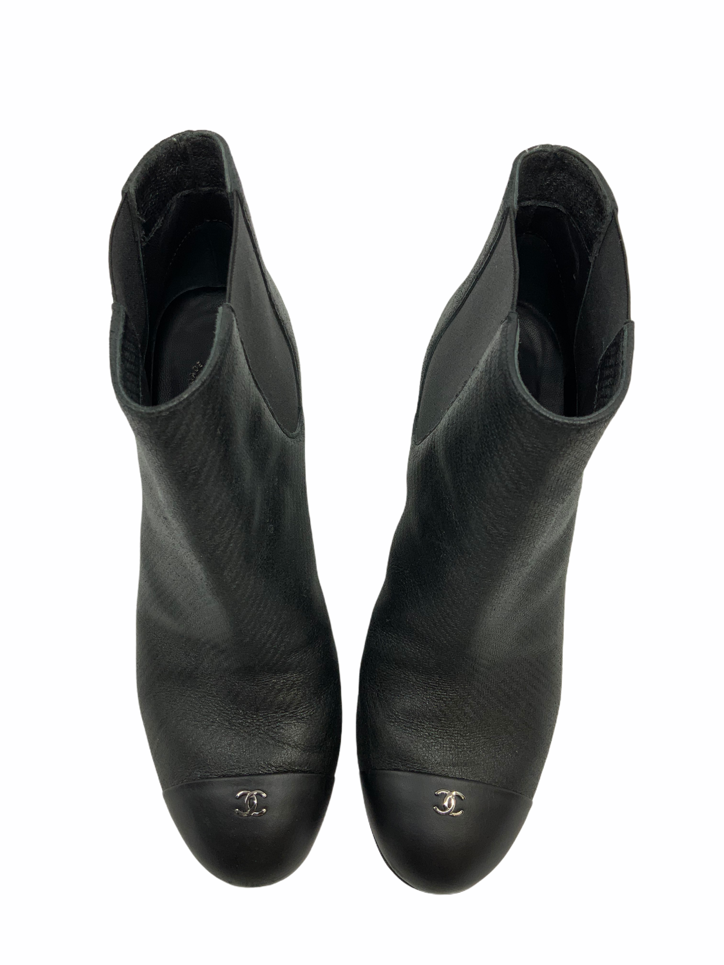 Chanel Black Textured Leather CC Cap Toe Ankle Boots Women's Size 7 - Perfect for Office Wear, Date Nights & Fall Fashion Outfits