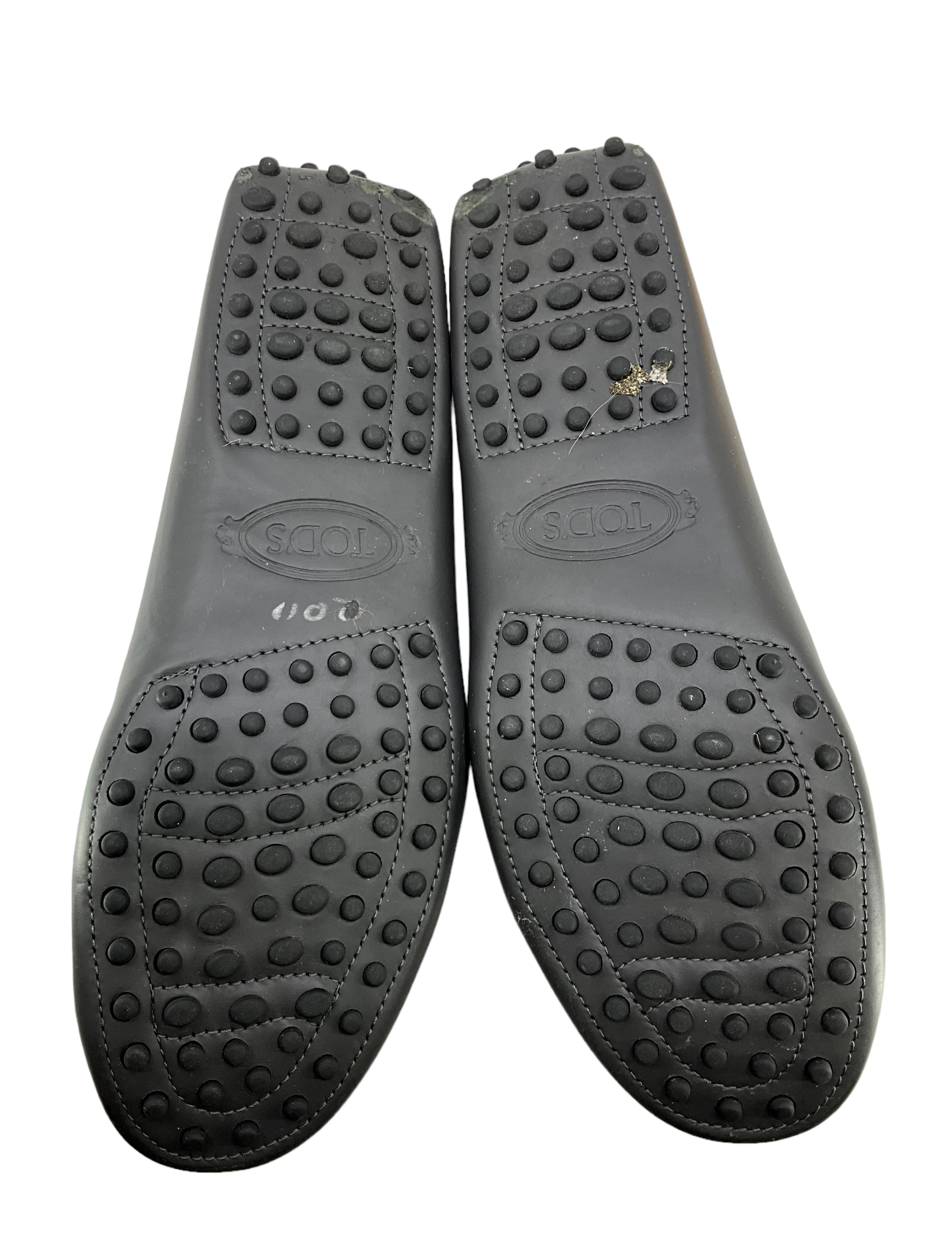 Tod's Gray Leather Driving Shoes for Men Size 8 - Comfortable Loafers for Casual Wear & Business Travel