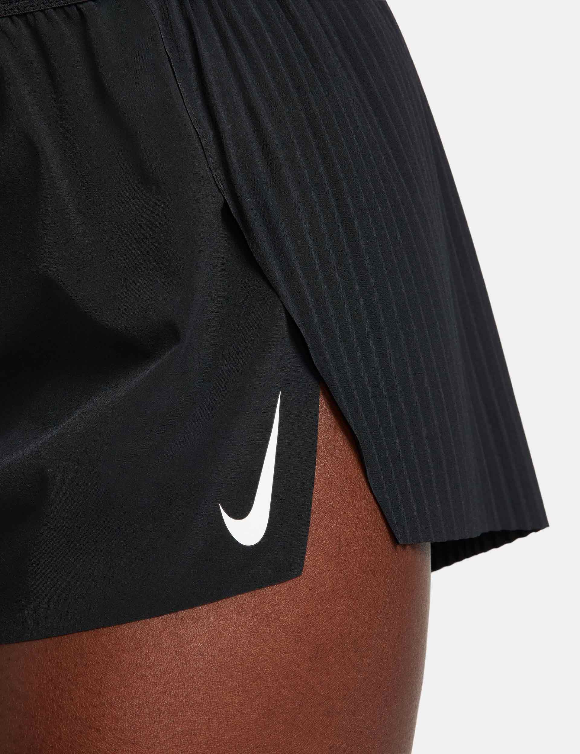 AeroSwift Dri FIT ADV 3 Running Shorts for Men & Women - Breathable Quick-Dry Athletic Shorts with Pockets - Black/White - Perfect for Jogging, Gym Workouts & Outdoor Sports