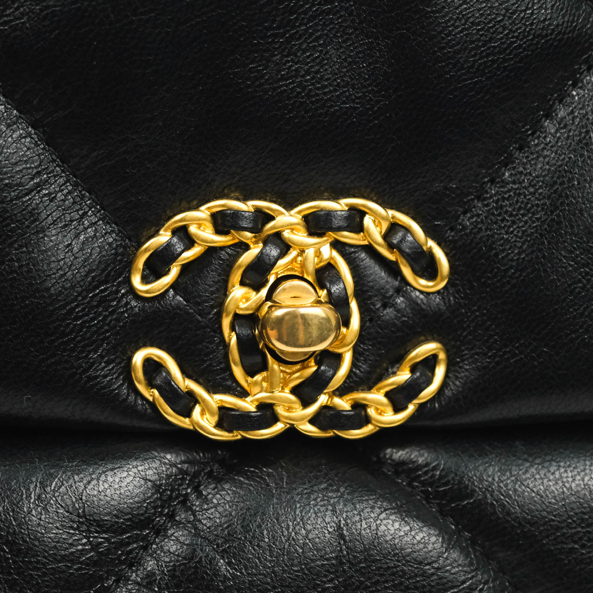 Chanel 19 Small Handbag in Black Goatskin Leather with Mixed Hardware - Luxury Crossbody Bag for Women, Perfect for Date Night & Evening Events
