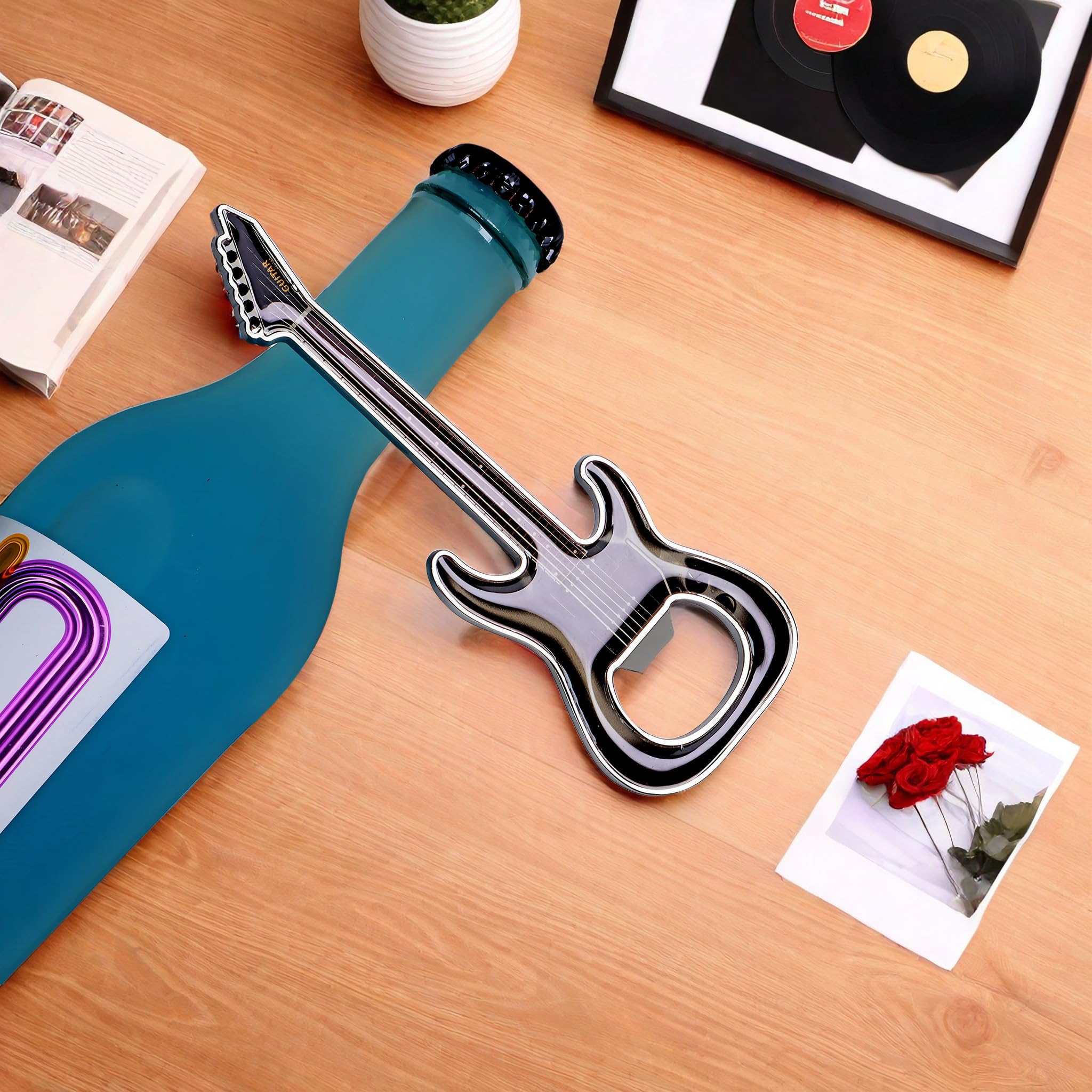 Guitar-Shaped Bottle Opener - Cool Black Metal Beer Bottle Cap Opener for Kitchen, Bar & Parties - Unique Gift for Music Lovers, Guitar Enthusiasts & Drinkers - Perfect for Home Use, BBQ Gatherings & Music Themed Events