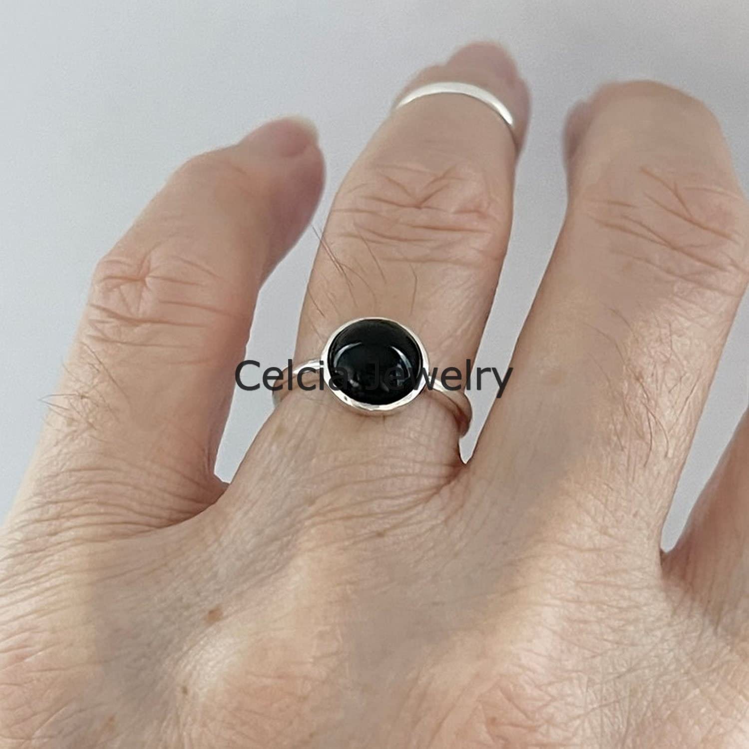 Natural Black Onyx Gemstone Round Ring - Solitaire Minimalist Ring for Women, Wedding & Engagement Gift, Mother's Day Jewelry (Size 7) - Perfect for Bridal Shower, Anniversary & Everyday Elegant Wear