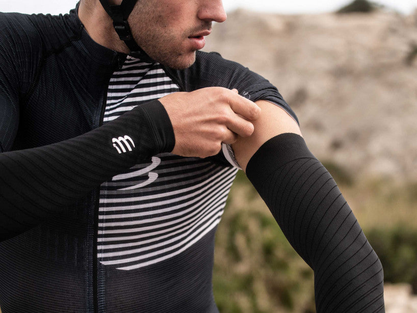 Compressport Unisex Arm Force Ultralight Running Arm Sleeves - Black | UV Protection & Muscle Support for Marathon, Cycling & Outdoor Sports