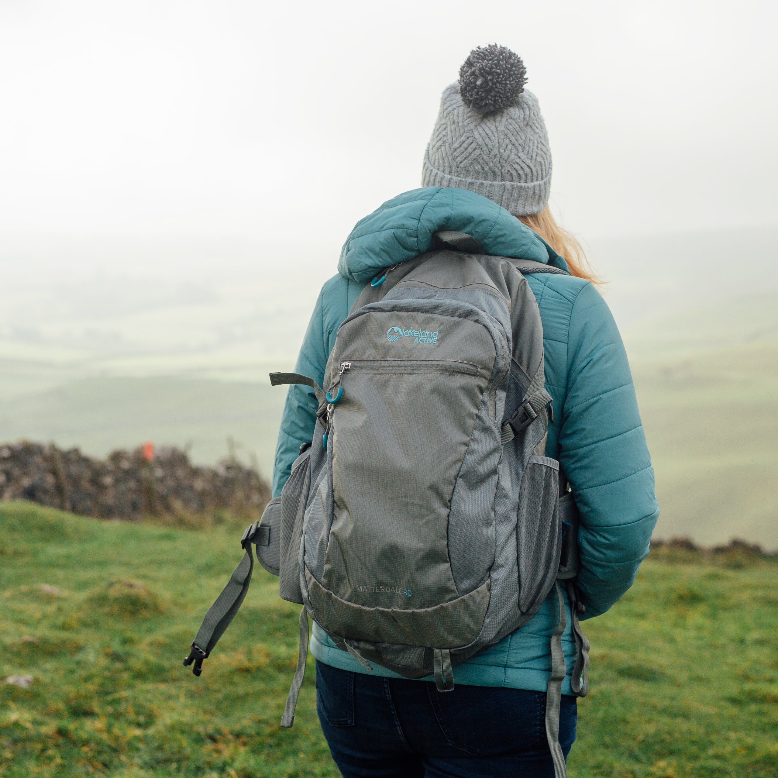 Lightweight 30L Hiking Backpack - Waterproof Daypack for Outdoor Camping, Travel & School - Durable Matterdale Backpack for Men & Women