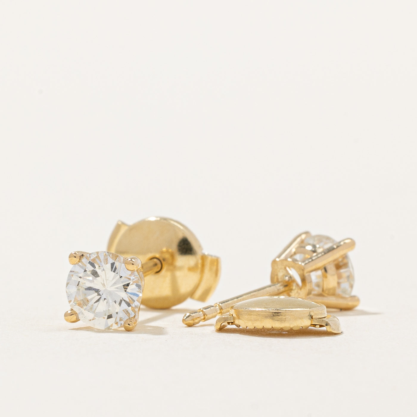 100 Ways' GIA Certified Diamond Stud Earrings | 0.86ctw SI1/SI2 I Color | Perfect for Weddings, Anniversaries & Special Occasions