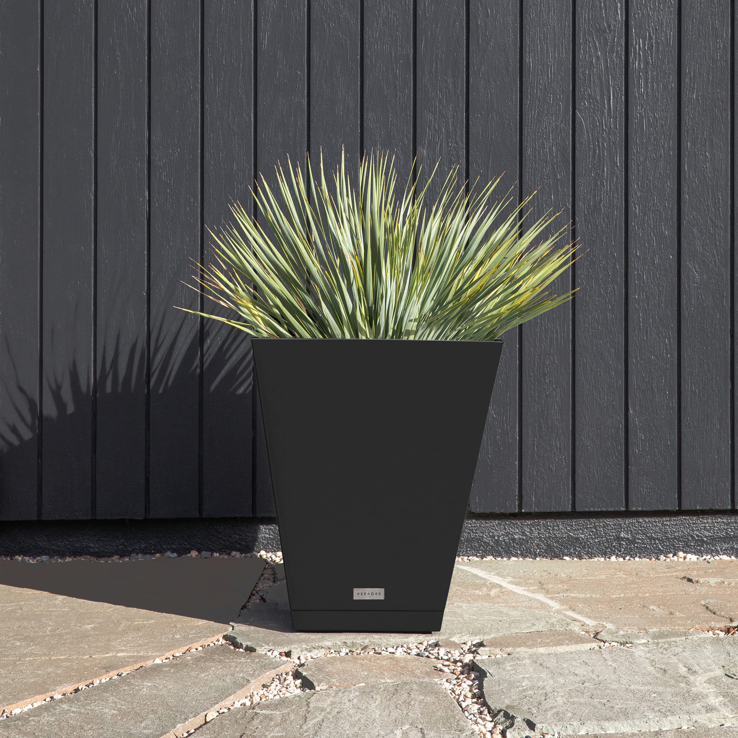 Veradek Pure Series Nobleton Large Plastic Planter - Indoor Outdoor Garden Pots for Patio, Porch & Yard | Weather-Resistant Modern Flower Pot with Drainage Holes | Perfect for Plants, Flowers, Shrubs & Small Trees | Home Décor & Landscaping Solution