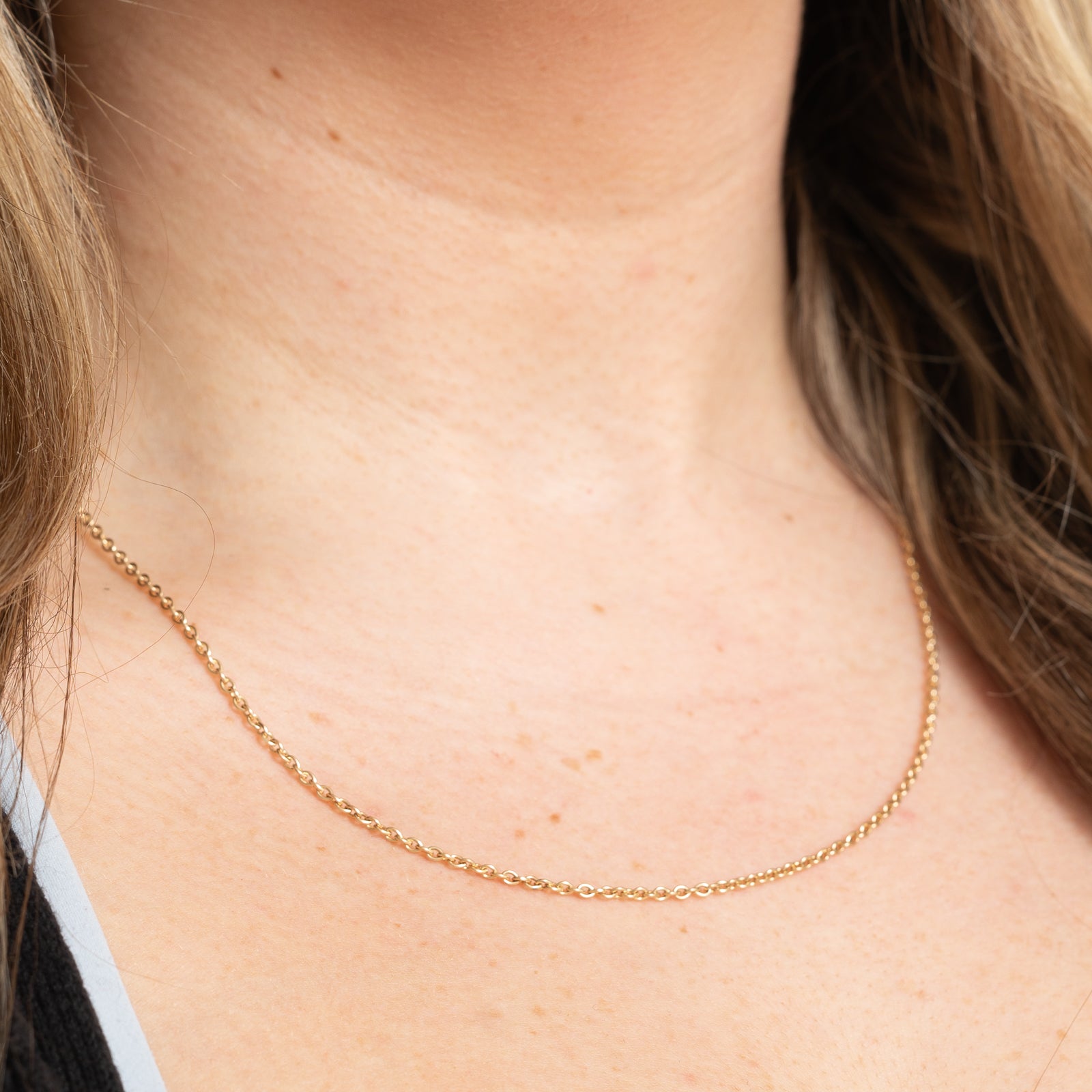 10K Yellow Gold Cable Link Chain Necklace - 1.31mm Thin Dainty Chain - 20 Inch Length - Perfect for Layering, Gift Giving & Everyday Wear