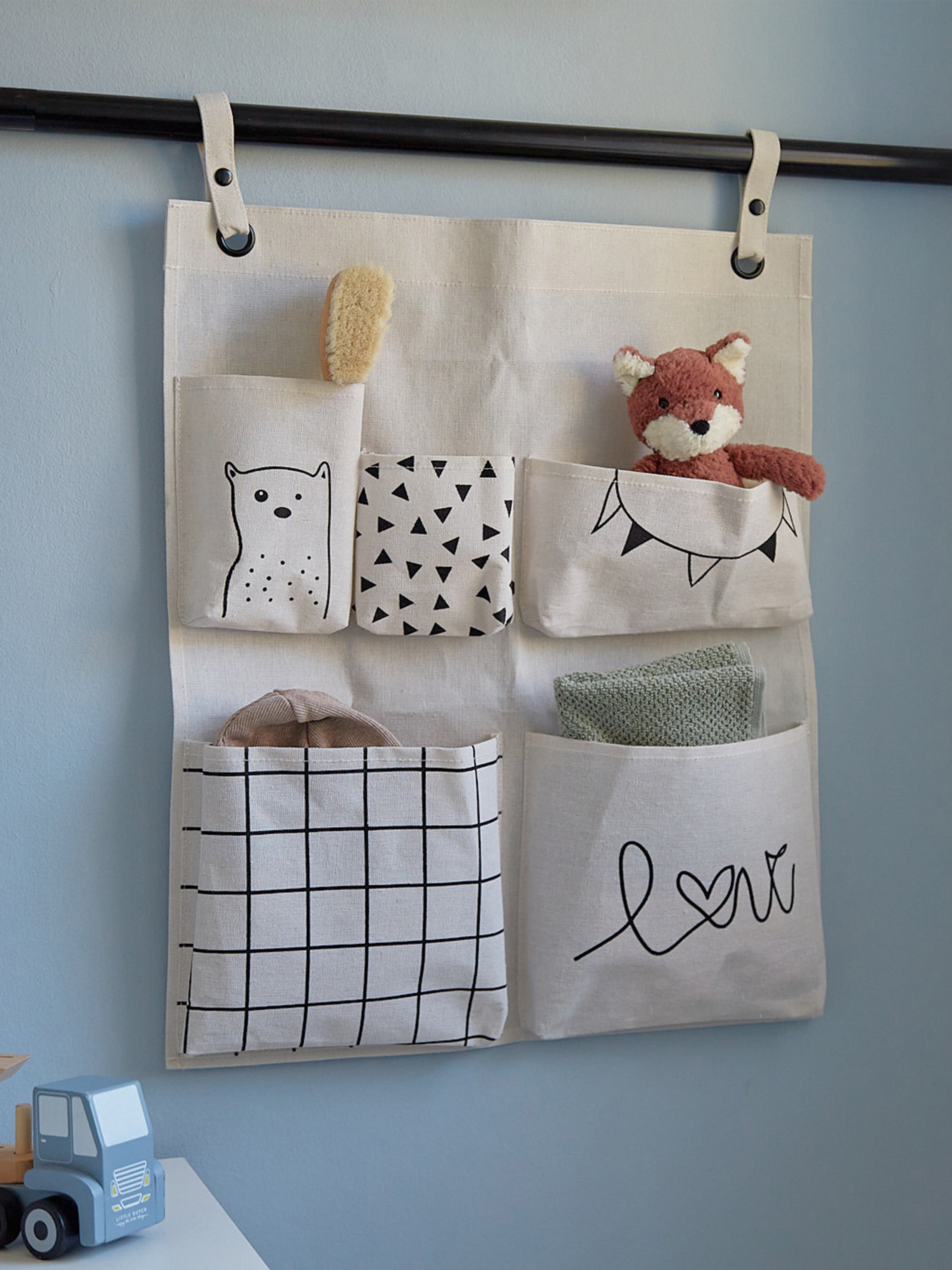 5-Pocket Hanging Organizer for Closet, Bathroom, or Nursery - Space-Saving Storage Solution for Clothes, Toys & Essentials