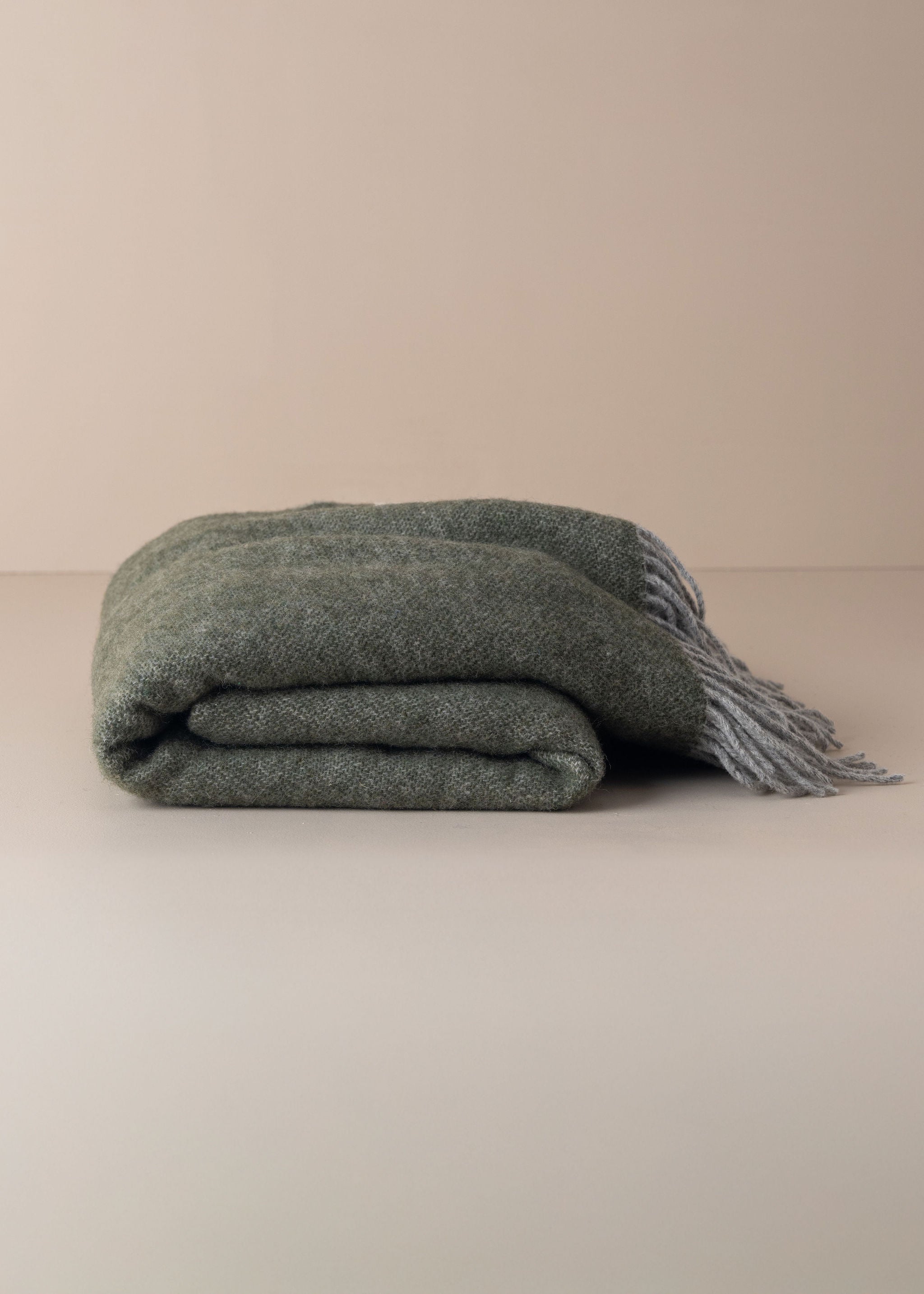 Premium Merino Wool Throw Blanket - Soft & Warm Olive/Grey - Perfect for Cozy Nights, Living Room, Bedroom & Gifts