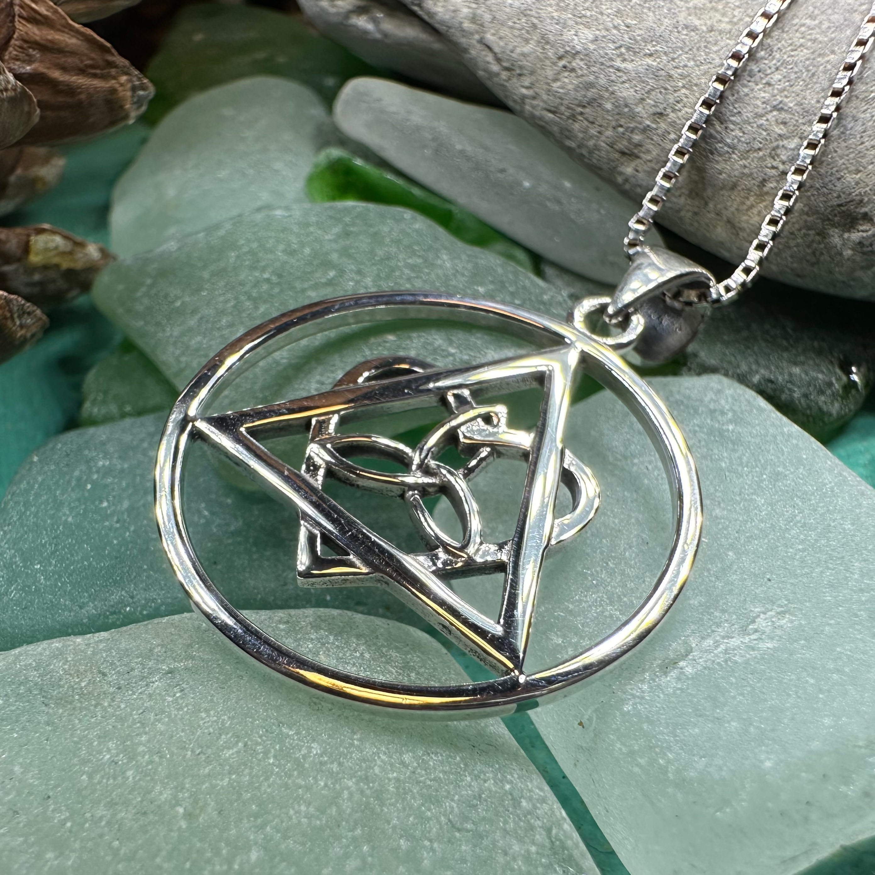 Celtic Trinity Knot AA Sobriety Necklace - Stainless Steel Recovery Jewelry for Women & Men - Inspirational Sobriety Gift for 12 Step Programs, Addiction Recovery & Spiritual Healing