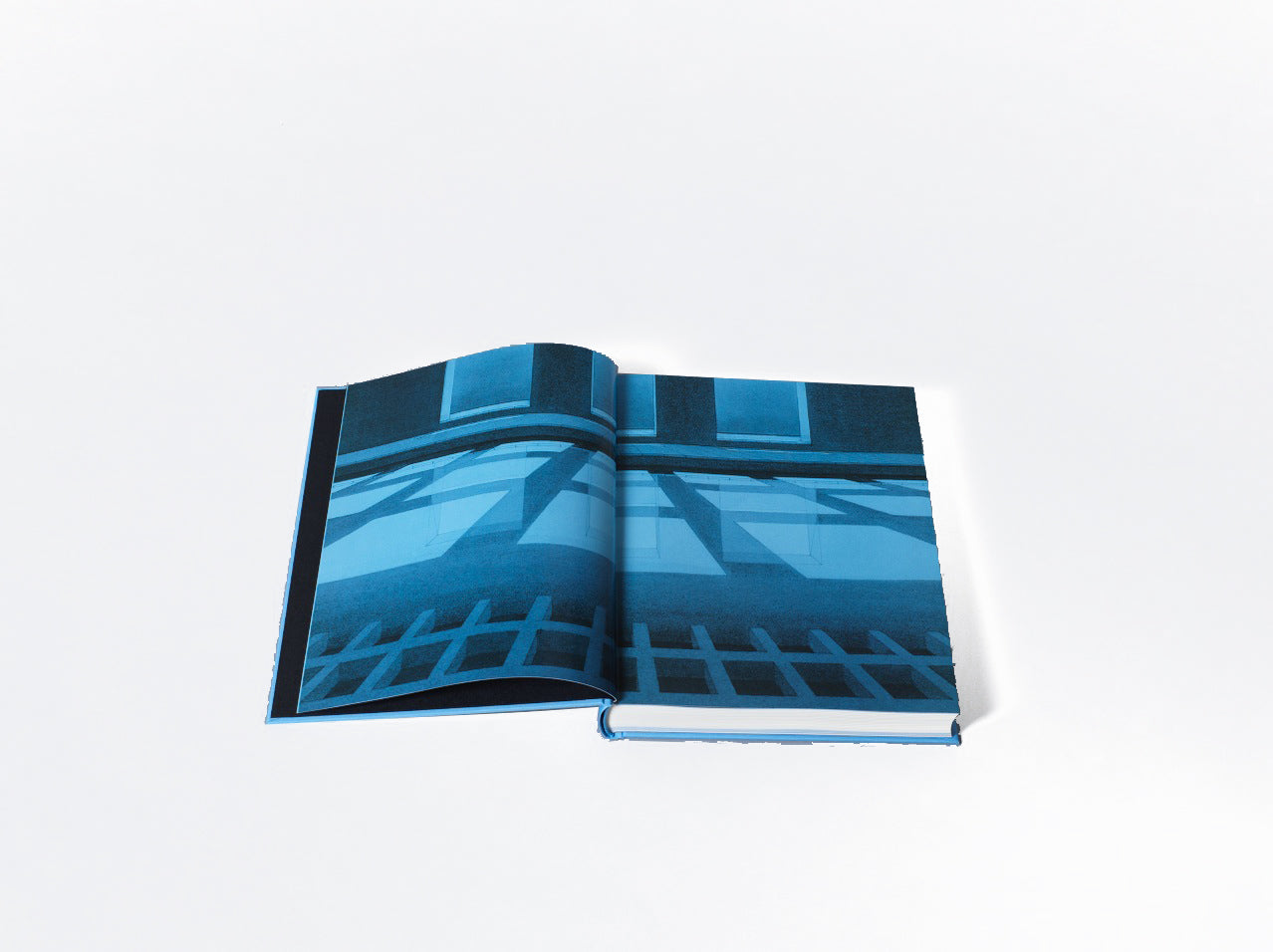 Clear Light: The Architecture of Lauretta Vinciarelli - Modern Art Books for Architecture Lovers | Perfect for Home Decor, Office Display & Gift Ideas