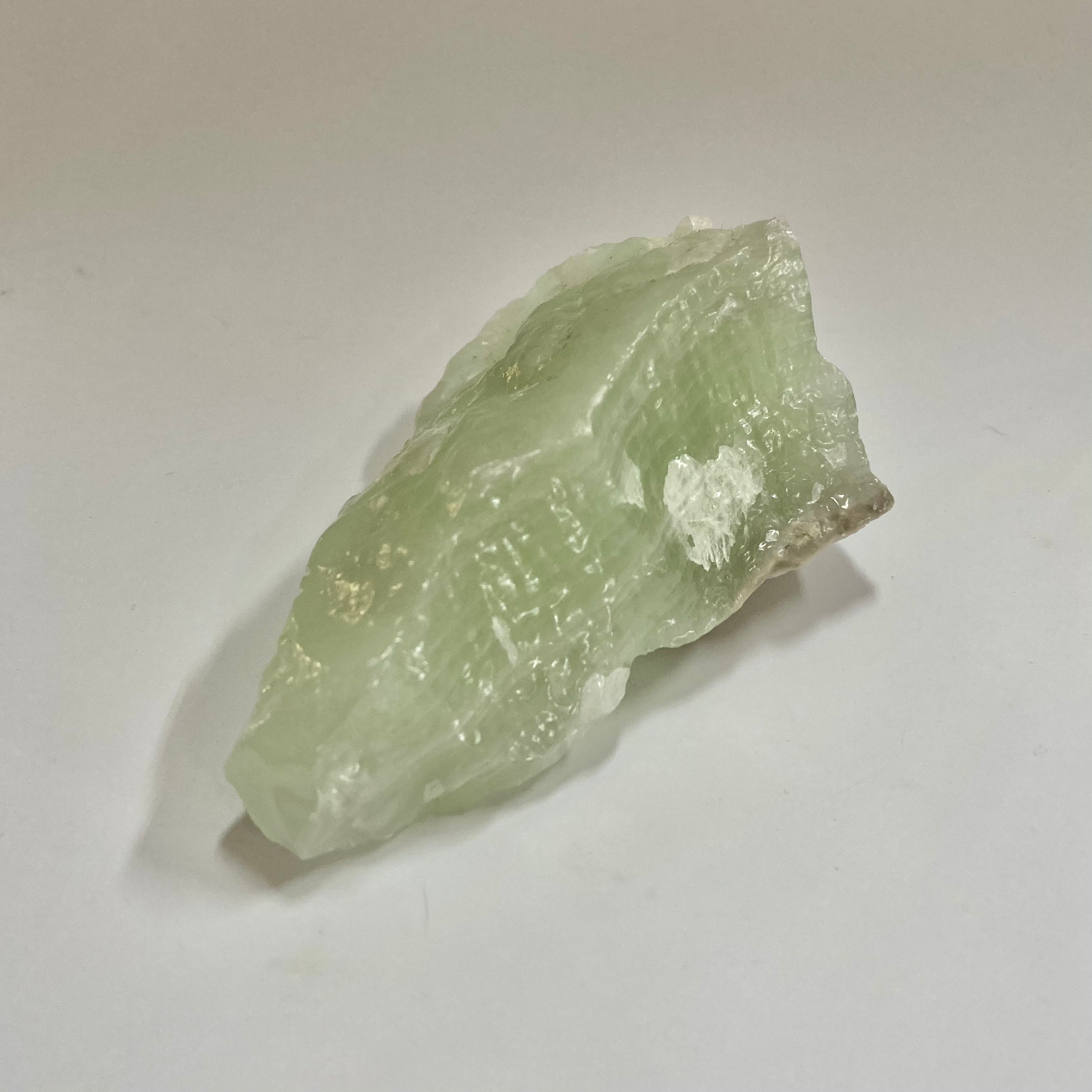 Natural Raw Green Calcite Crystal Stone - Healing Crystal for Meditation, Energy Cleansing & Home Decor - Perfect for Spiritual Healing, Chakra Balancing & Crystal Collection