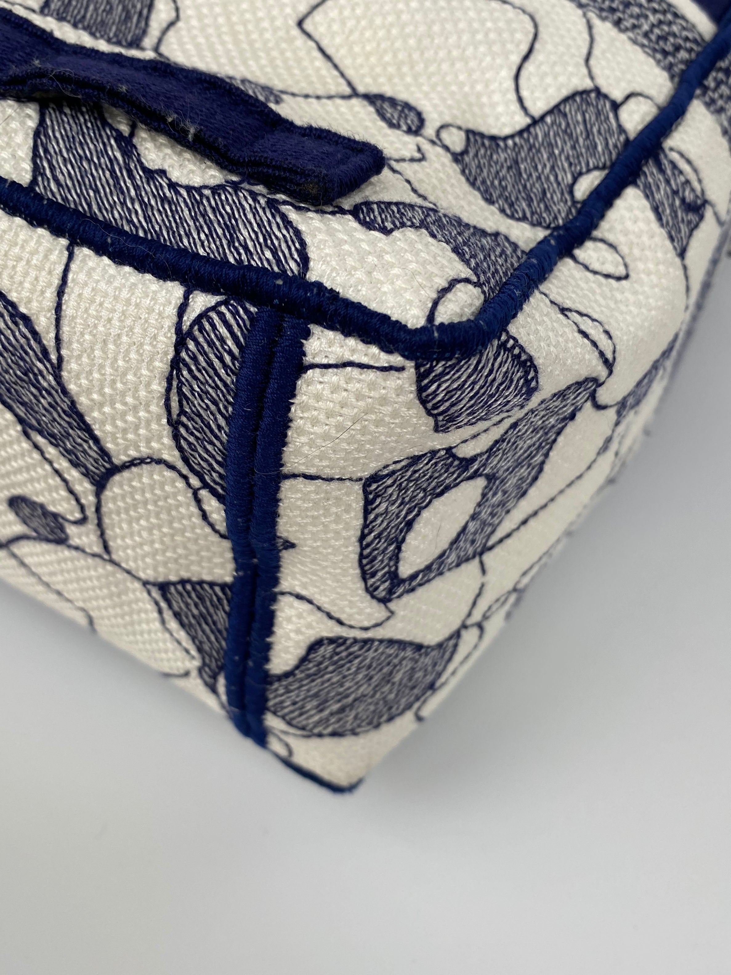 Dior Diorcamp Atlas Messenger Bag for Men & Women - Stylish Crossbody Shoulder Bag for Travel, Work & Everyday Use