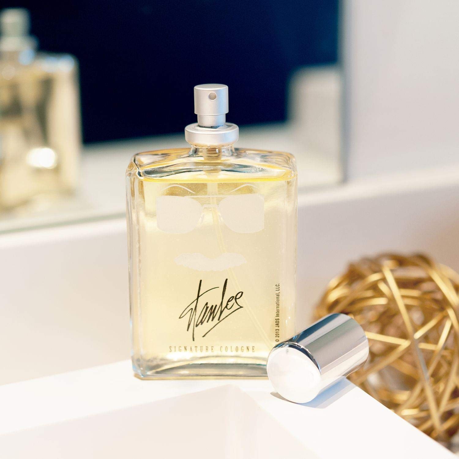 Jads International Marvel Legendary Stan Lee Signature Men's Cologne - 100ml Eau de Toilette in Autographed Collector's Box | Superhero Gift for Fans, Cosplay Events & Comic Conventions