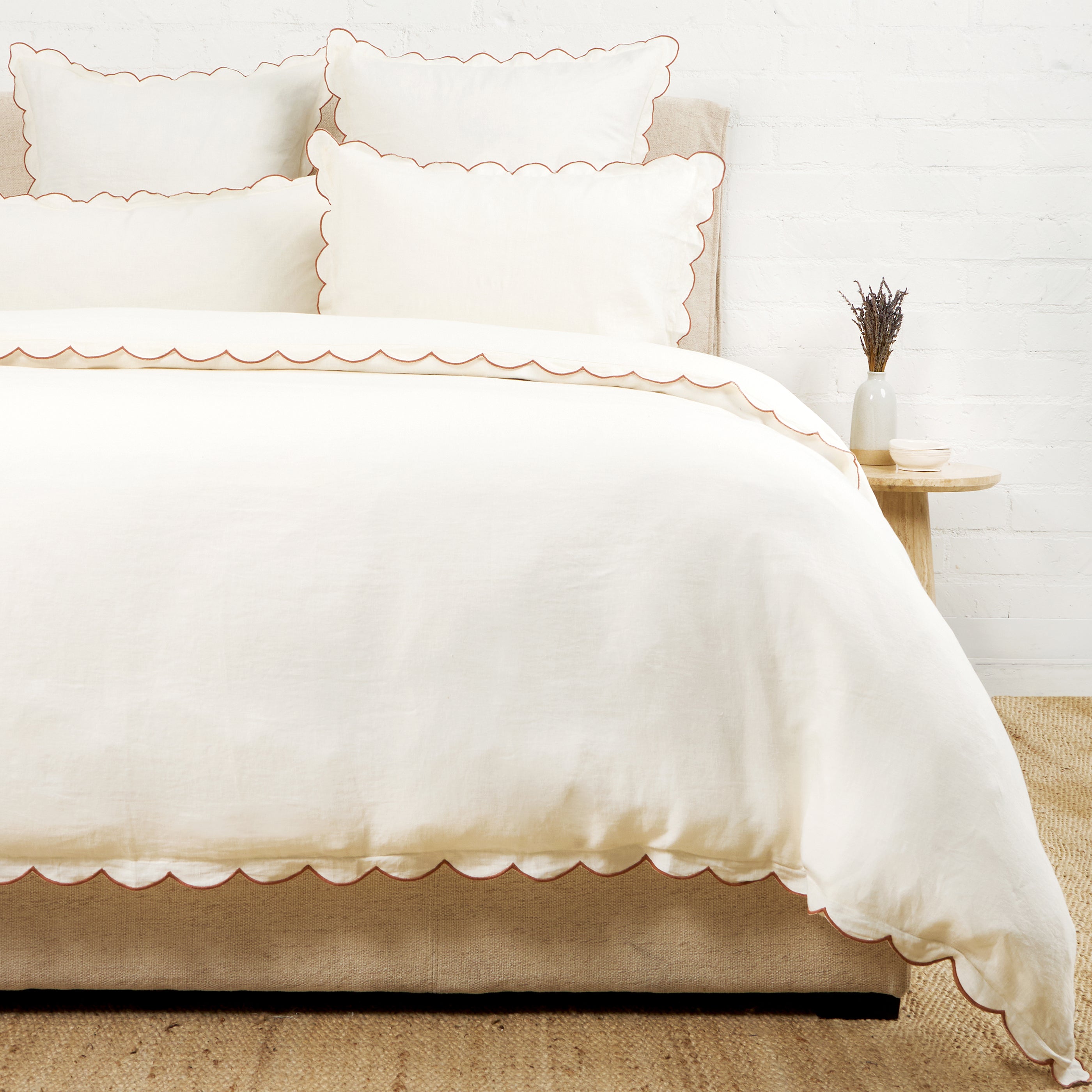 Kelly Duvet Cover Set - Soft & Breathable Bedding for All Seasons - Perfect for Master Bedroom, Guest Room & Dorm Decor