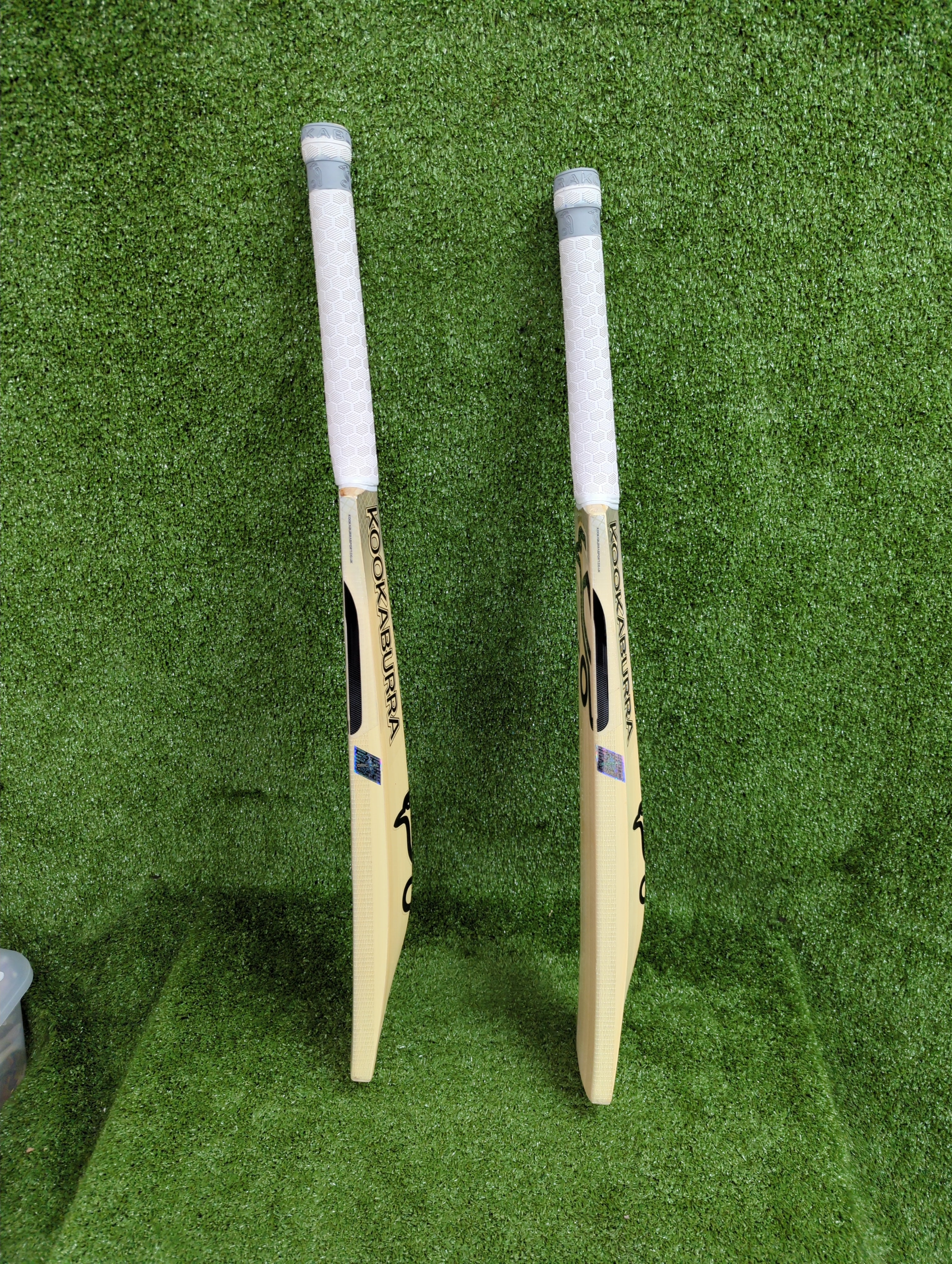 Kookaburra Nickel 6.5 Junior/Youth English Willow Cricket Bat - Lightweight & Durable for Young Players | Perfect for Practice, Matches & Training Sessions