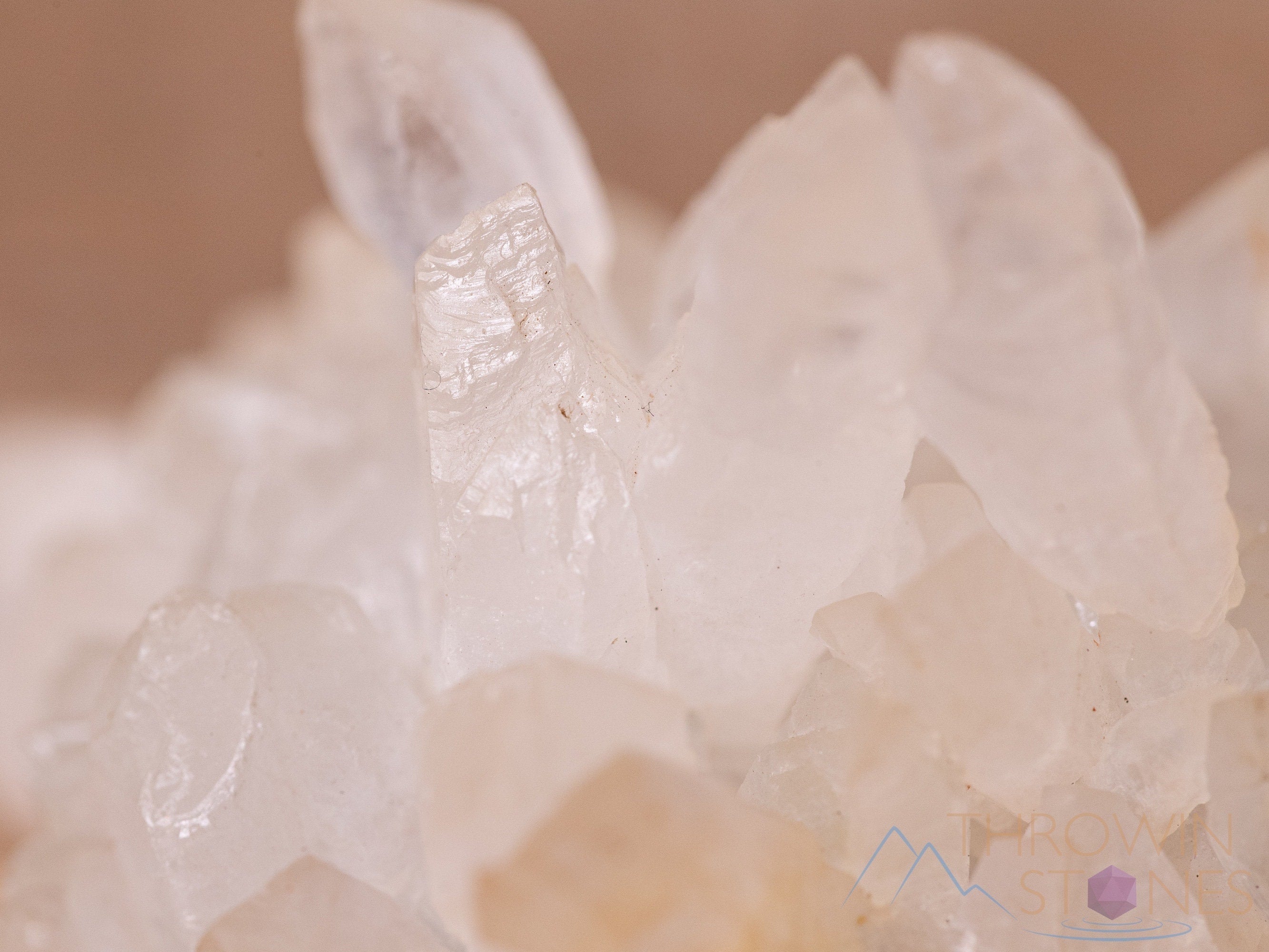 Natural Raw Quartz Flower Crystal Cluster - Healing Stone for Home Decor, Housewarming Gift, Meditation & Energy Balancing (40460) - Perfect for Living Room Display, Office Feng Shui & Spiritual Healing