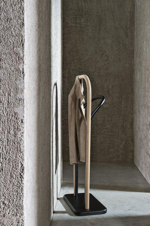 GTV Arch Bentwood Clothes Valet Stand - Premium Wooden Valet Hanger for Suits, Jackets & Pants | Perfect for Bedroom, Closet & Dressing Room Organization