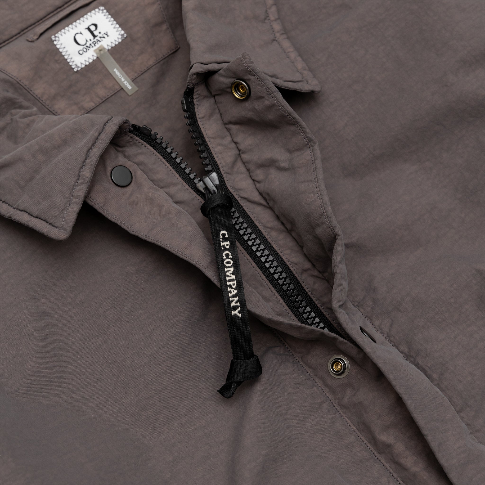 FLAT NYLON BUTTON-UP STAND COLLAR JACKET - Stylish & Lightweight for Office Wear & Casual Outfits