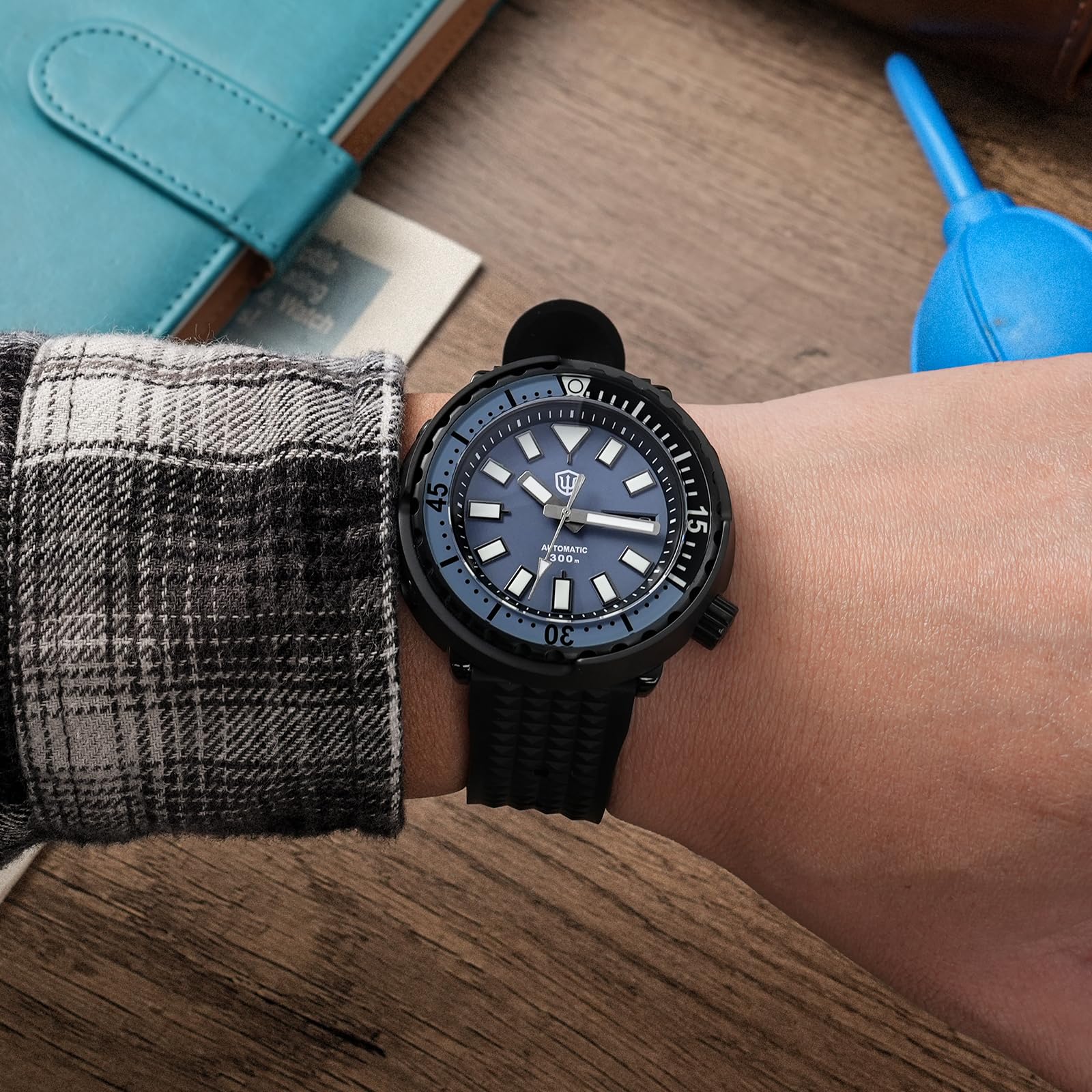 **Watchdives Men's Automatic Diver Watch NH35/NH36A Movement - 300M Waterproof, 47.5MM Case, Sapphire Crystal, Luminous Hands - Perfect for Scuba Diving, Swimming & Outdoor Adventures**
