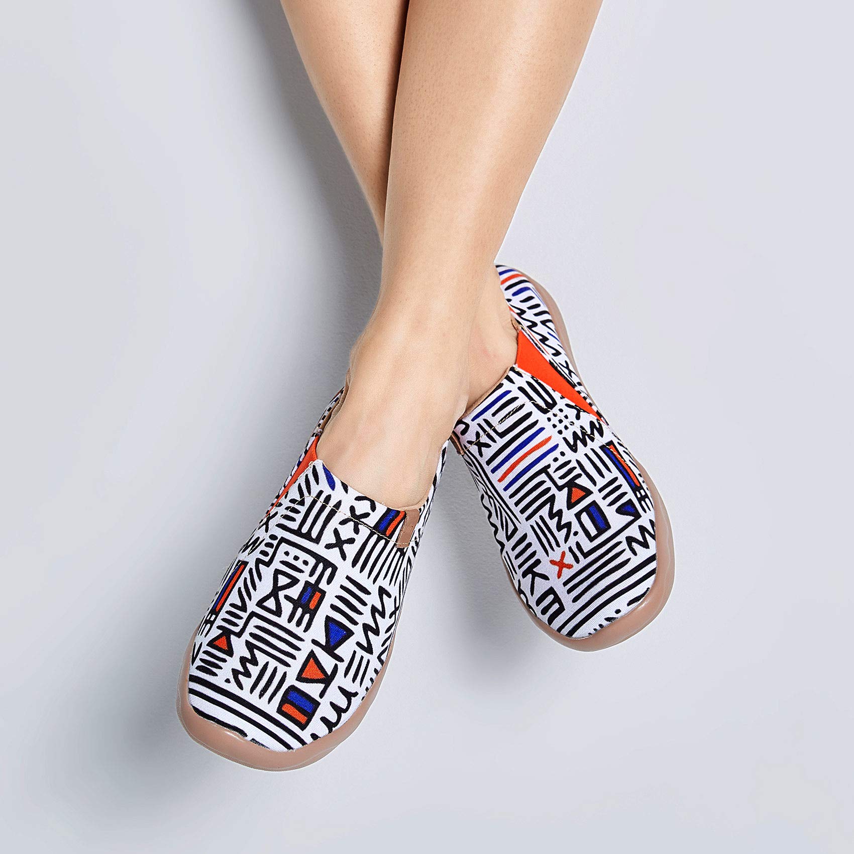 UIN Women's Slip-On Walking Shoes - Lightweight Comfort Loafers & Fashion Sneakers for Casual Wear, Travel & Everyday Use (Size 7)