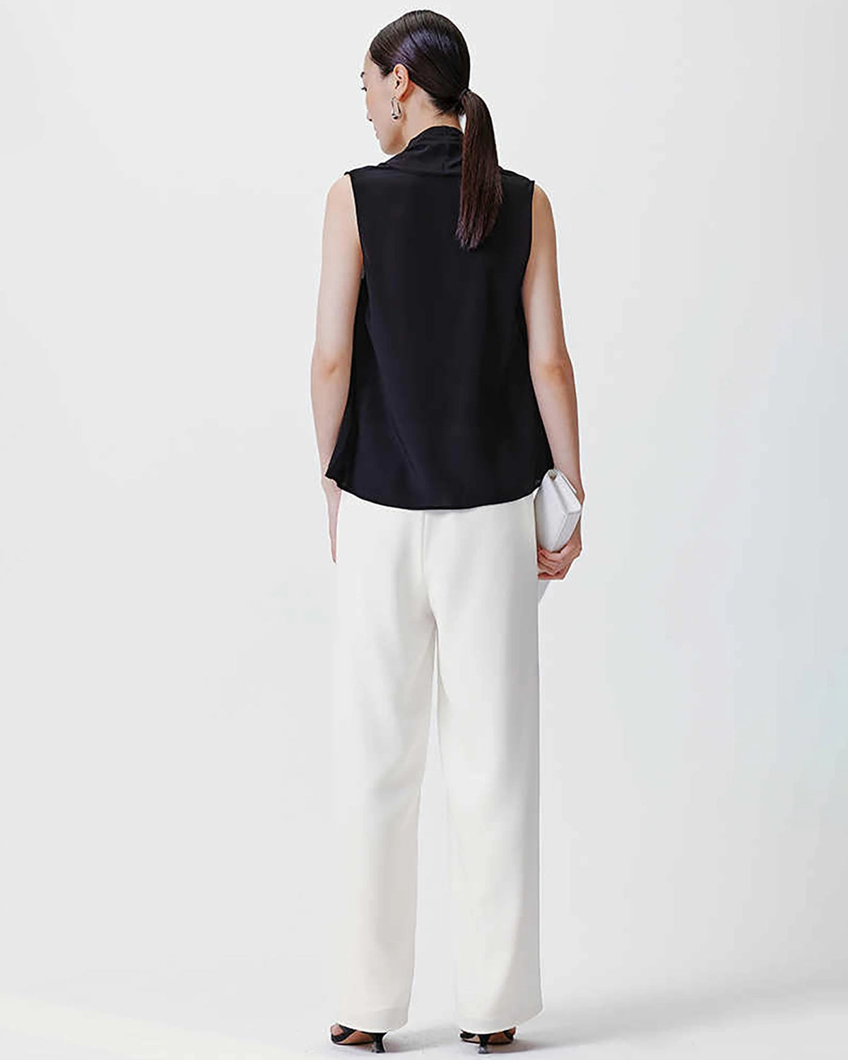 Elegant V-Neck Pleated Silk Tank Top for Women - Breathable & Luxurious Summer Blouse for Casual Wear, Office, and Evening Outings