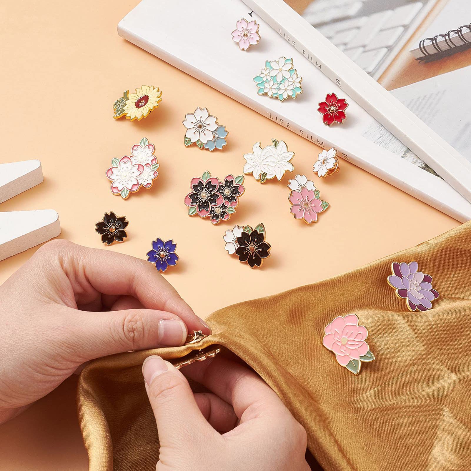 Crafans 16Pcs Floral Enamel Pins - Sakura Cherry Blossom Brooches for Backpacks & Clothing