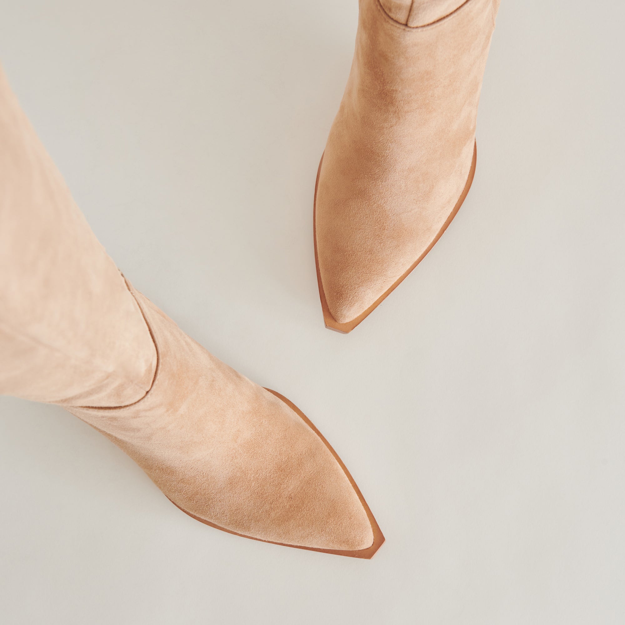 AUGGIE BOOTS CAMEL SUEDE - Women's Winter Ankle Boots with Soft Suede Upper for Fashion & Comfort | Perfect for Casual Outfits, Office Wear & Cold Weather