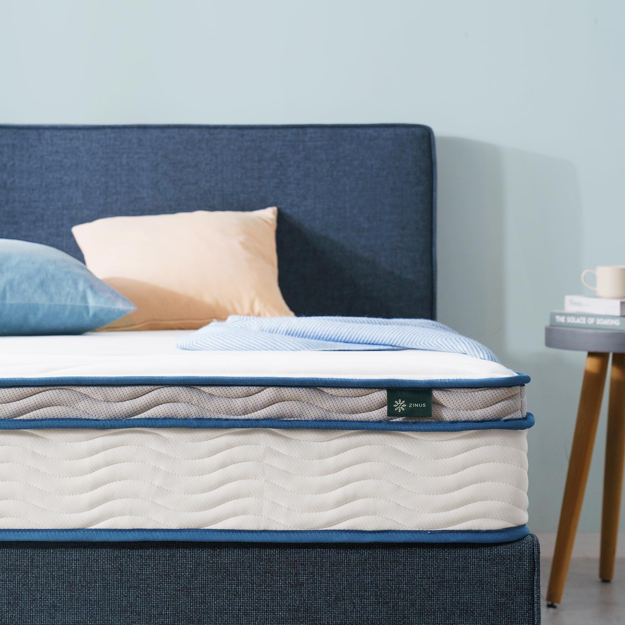 ZINUS 8 Inch Spring Sensation Hybrid Mattress - Queen Size, Fiberglass Free, Medium Firm Support, CertiPUR-US Certified Foam & Fabric, Mattress in a Box - Perfect for Bedrooms, Guest Rooms & Small Spaces